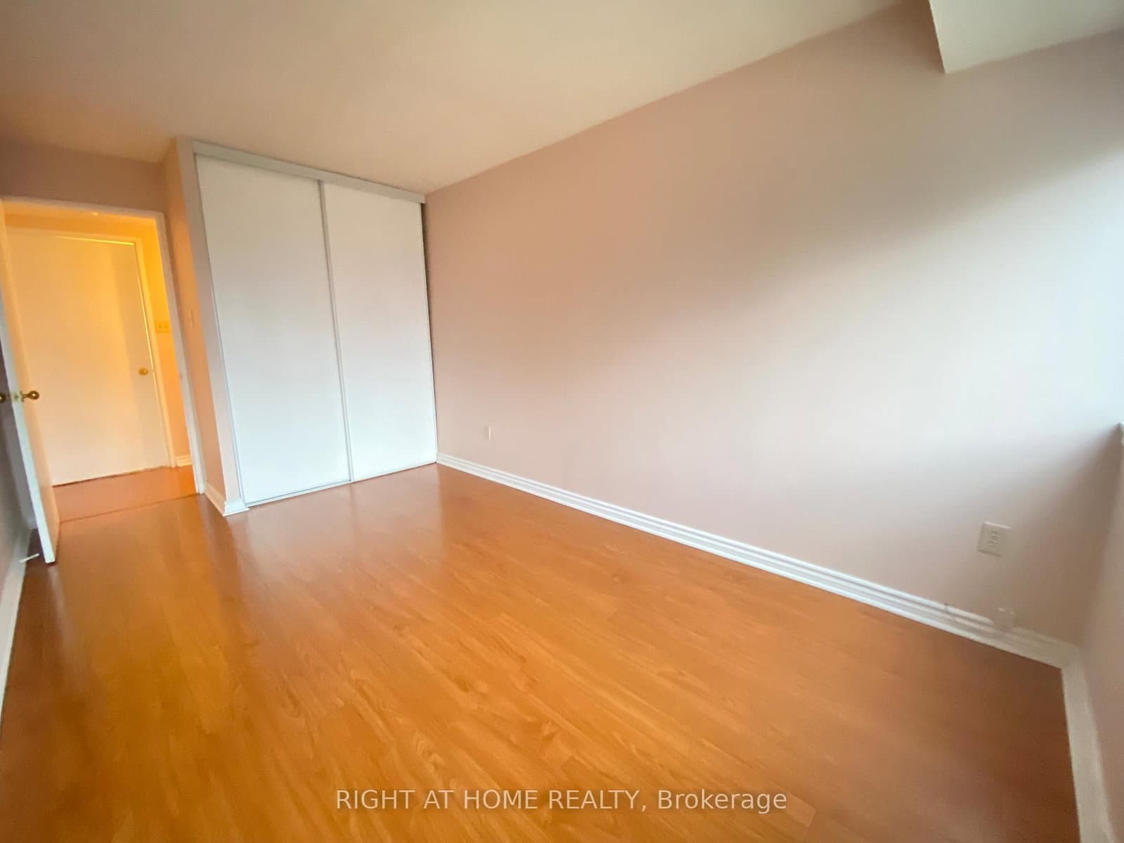 350 Webb Drive, Unit 1807 thumbnail 23