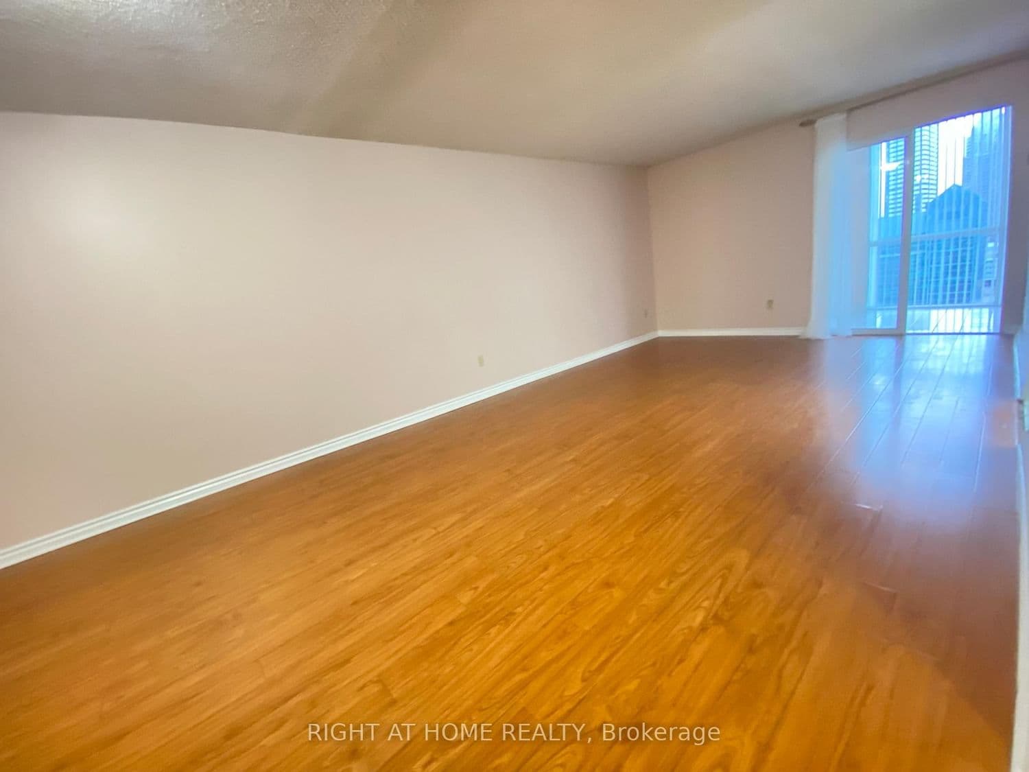 350 Webb Drive, Unit 1807 thumbnail 26