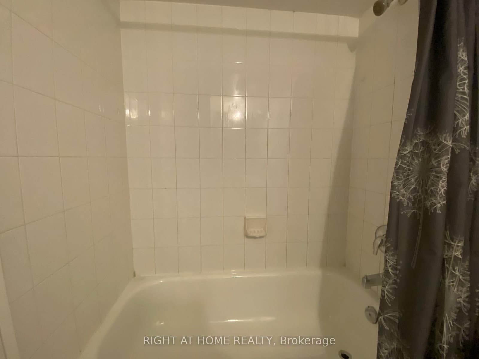 350 Webb Drive, Unit 1807 thumbnail 34