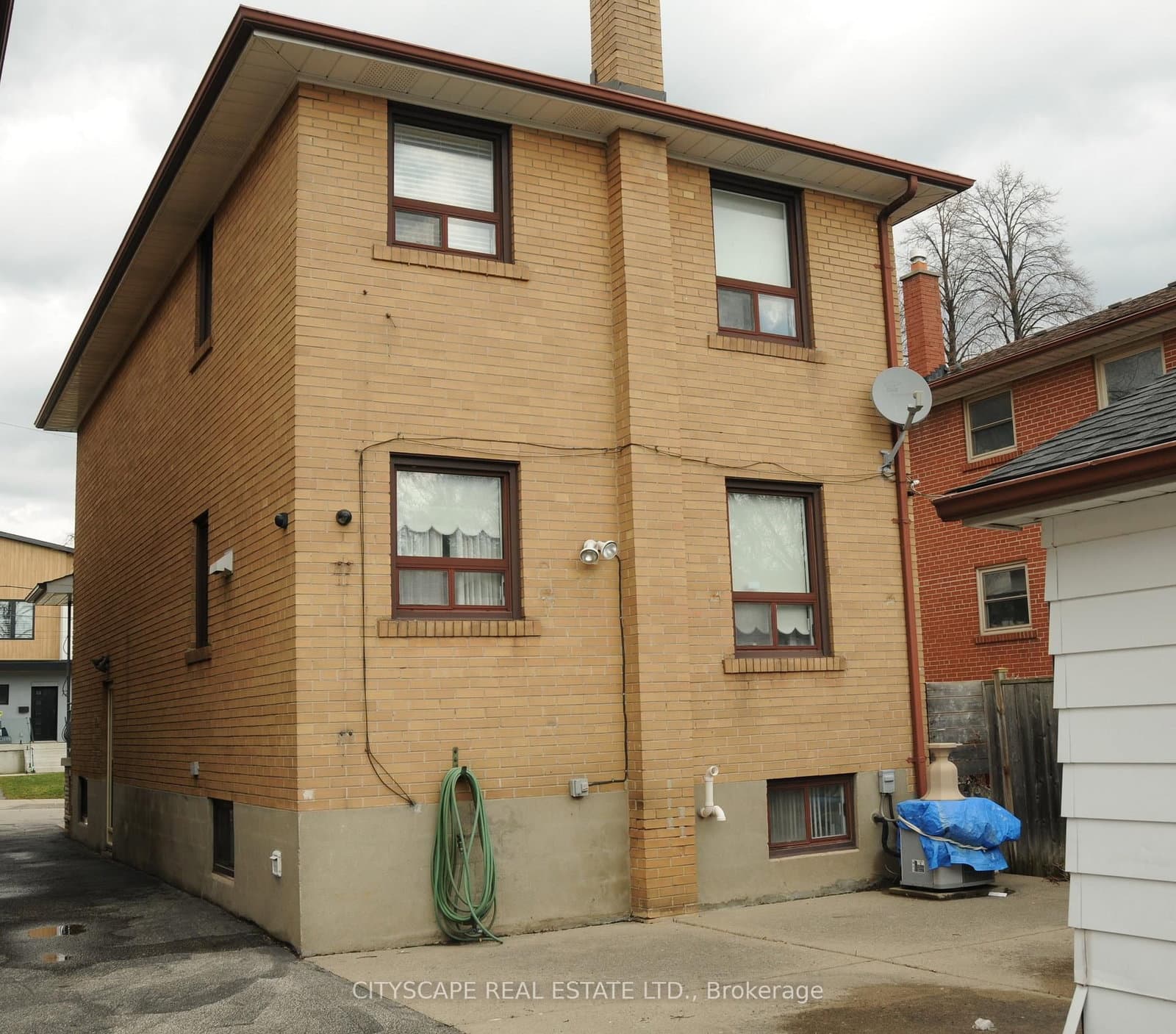49 Algoma Street, Unit Upper floor thumbnail 3