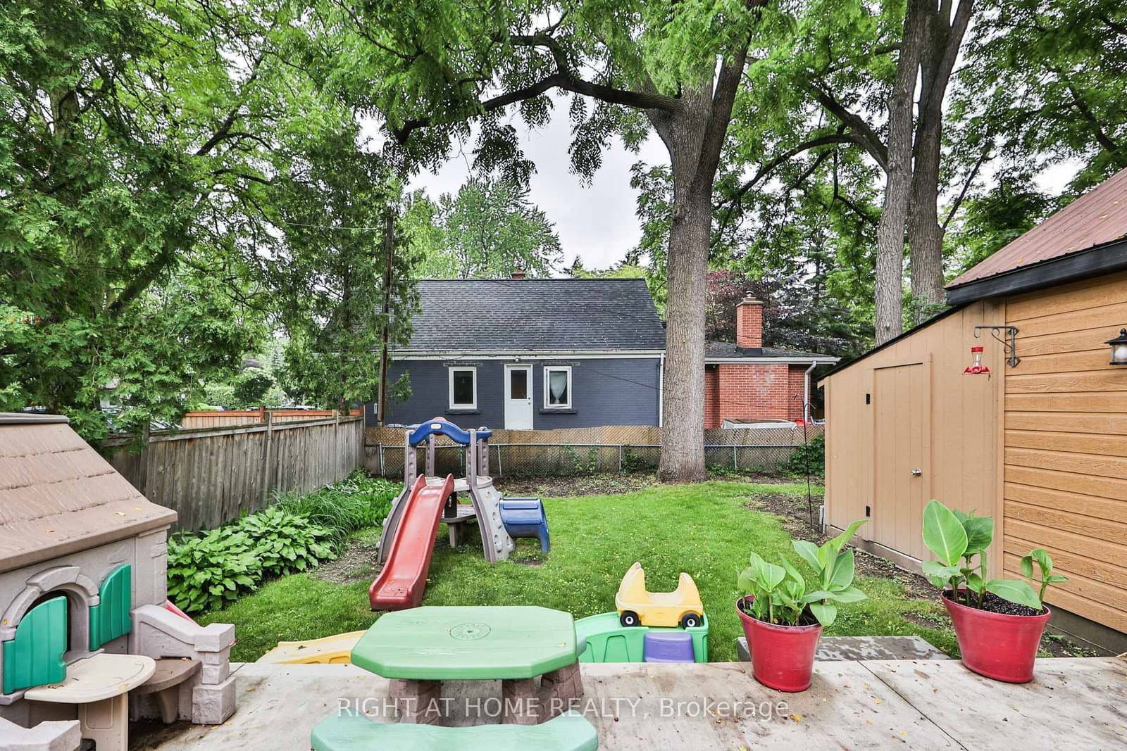 90 MILL Street S thumbnail 48