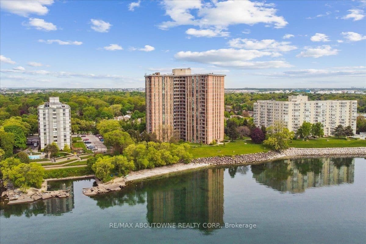 5250 Lakeshore Road, Unit 401 thumbnail 30