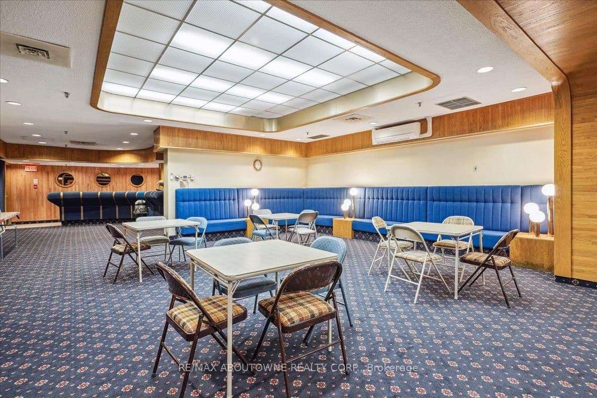 5250 Lakeshore Road, Unit 401 thumbnail 34