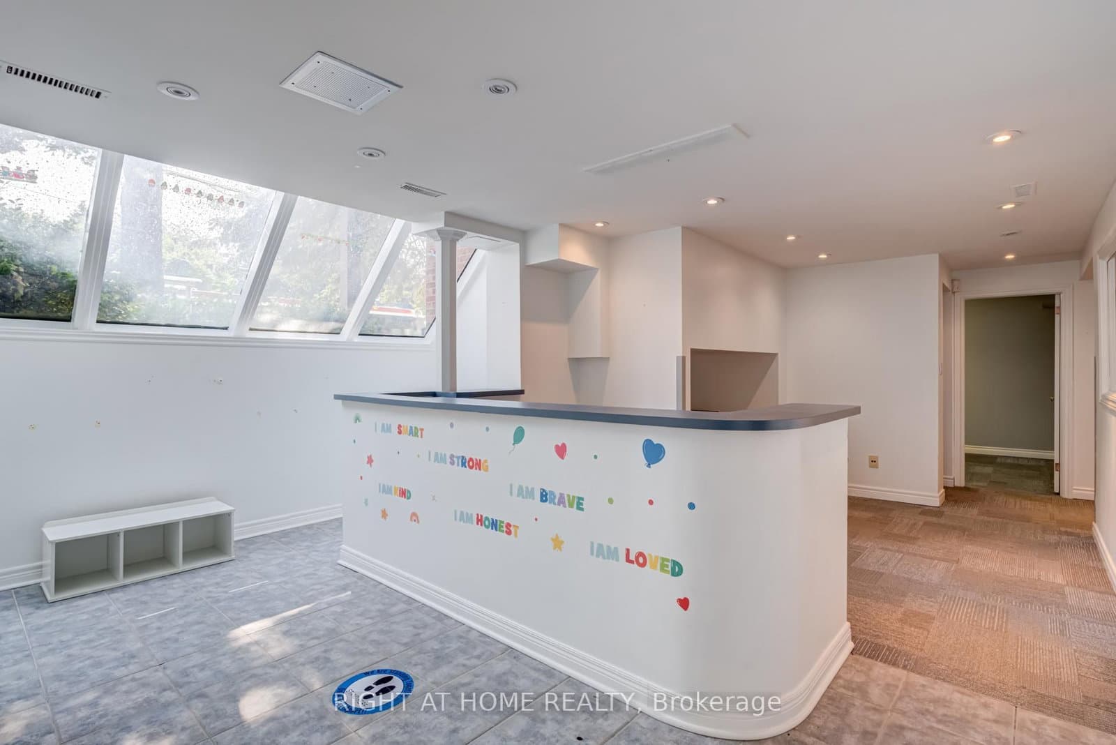 1 Rathburn Road, Unit Lower Level thumbnail 44