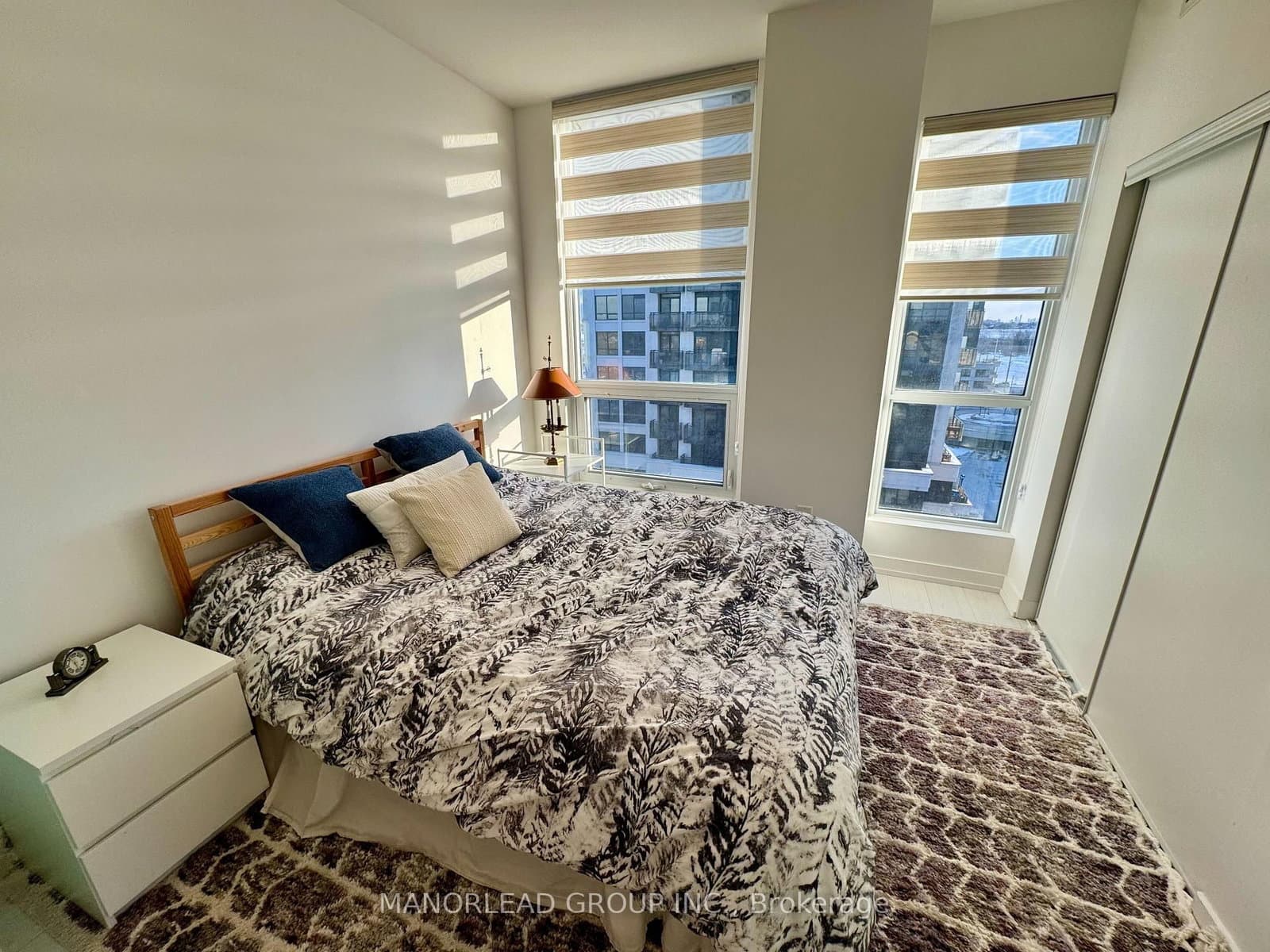 10 De Boers Drive, Unit 813 thumbnail 4