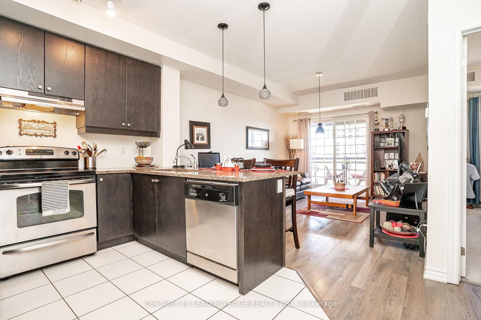 570 Lolita Gardens, Unit 421 thumbnail 10
