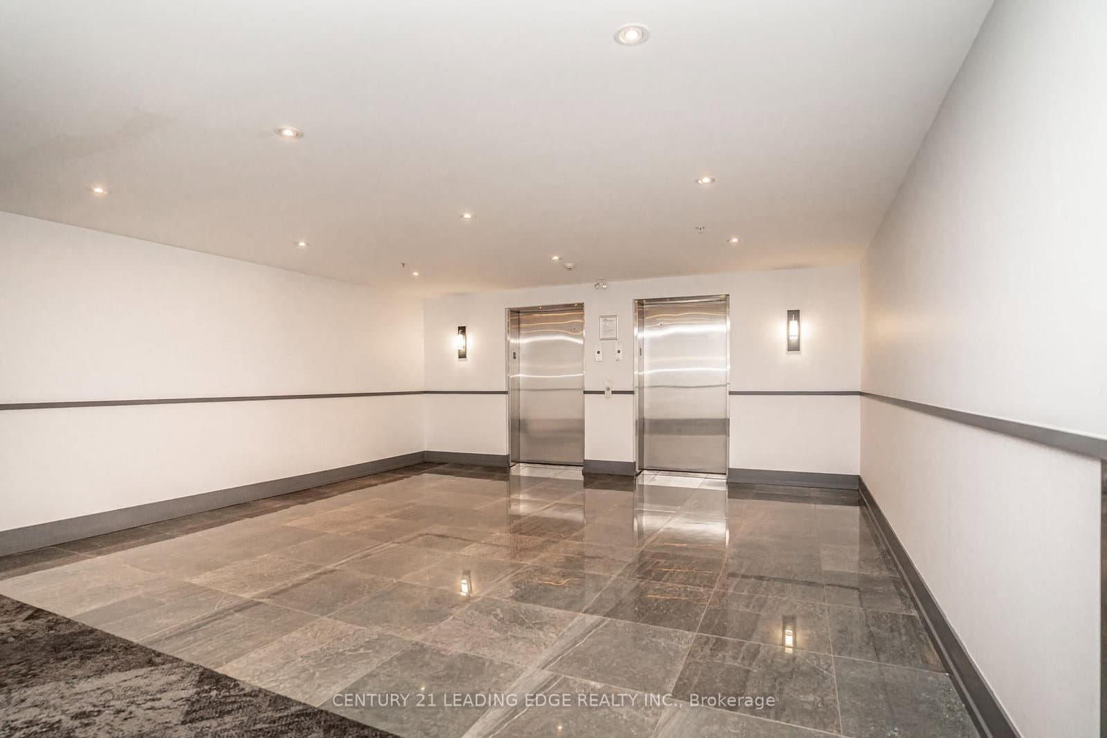570 Lolita Gardens, Unit 421 thumbnail 27