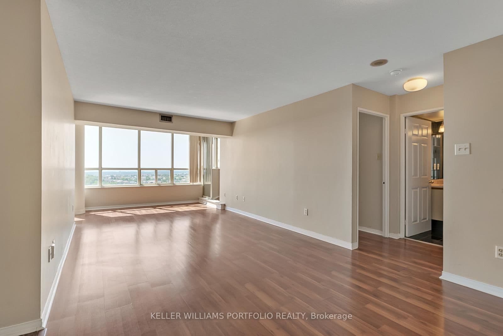 400 Webb Drive, Unit 1402 thumbnail 4