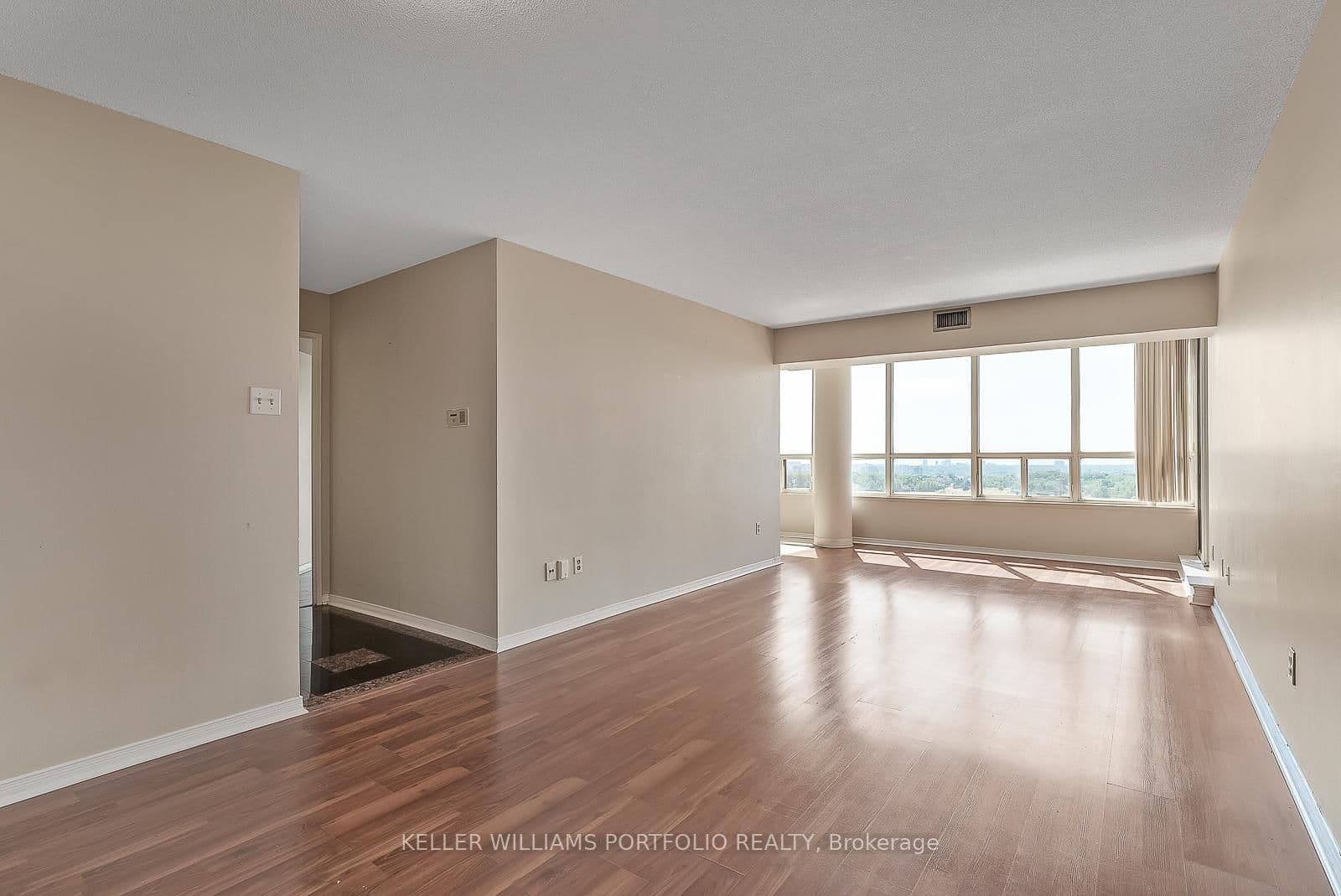 400 Webb Drive, Unit 1402 thumbnail 5