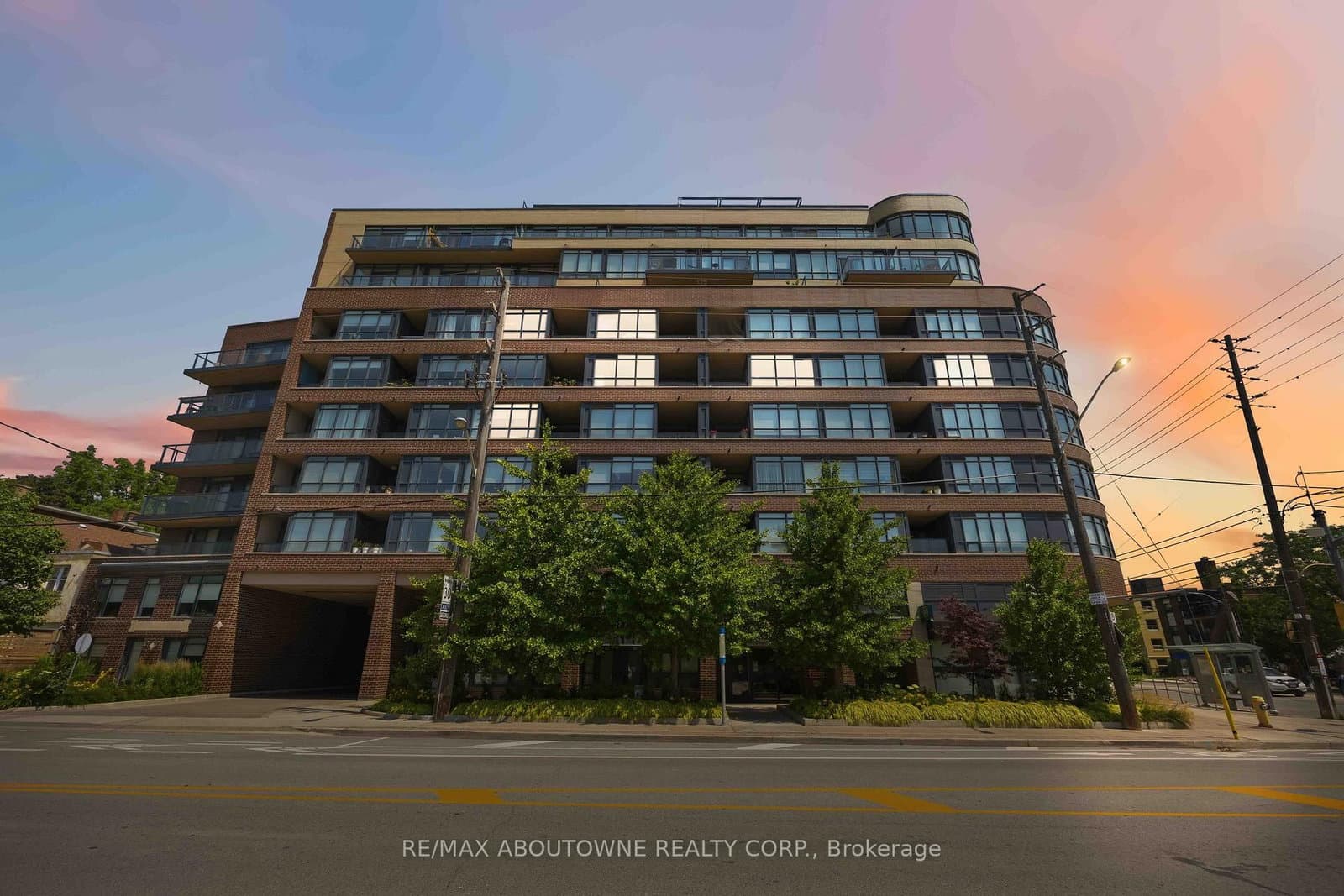 11 Superior Avenue, Unit 904 - Image 1