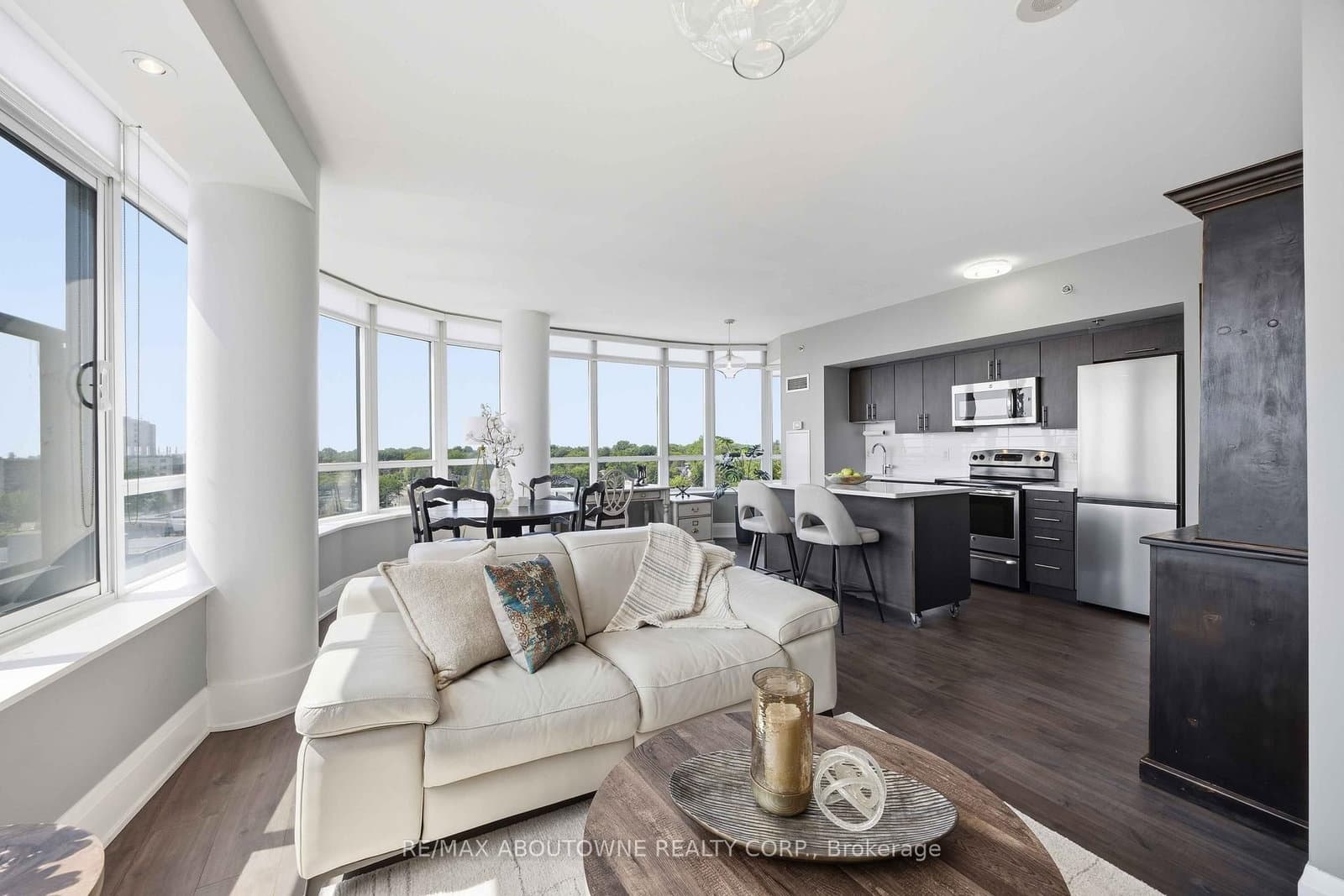 11 Superior Avenue, Unit 904 thumbnail 11