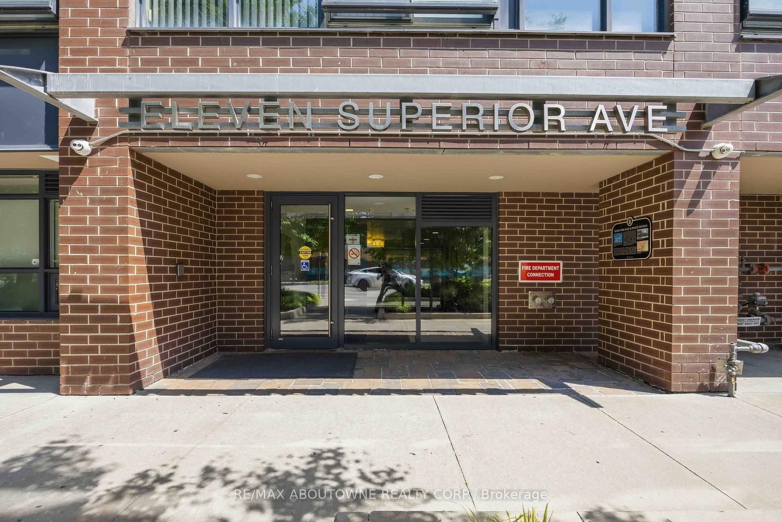 11 Superior Avenue, Unit 904 thumbnail 2