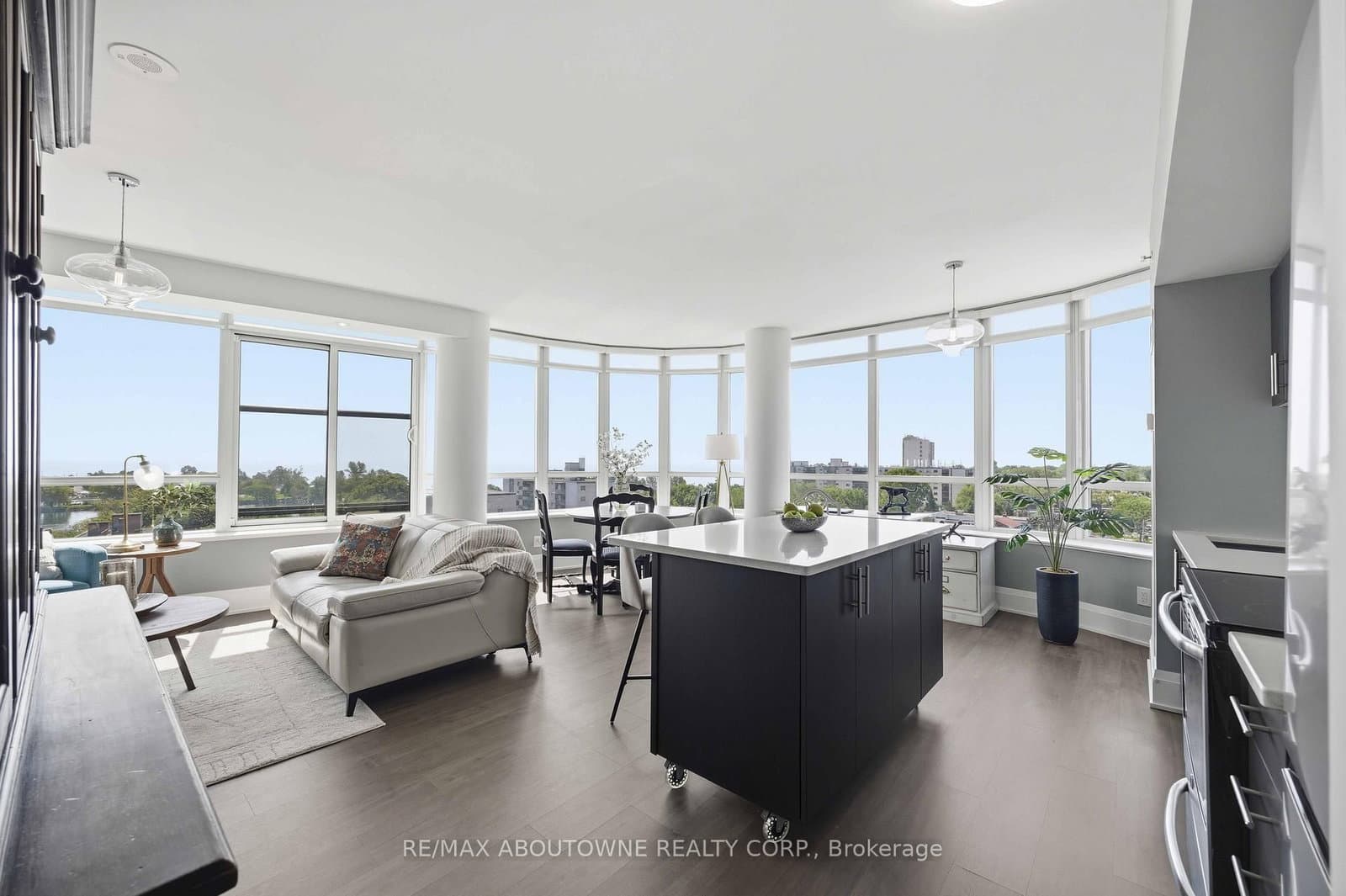 11 Superior Avenue, Unit 904 thumbnail 8