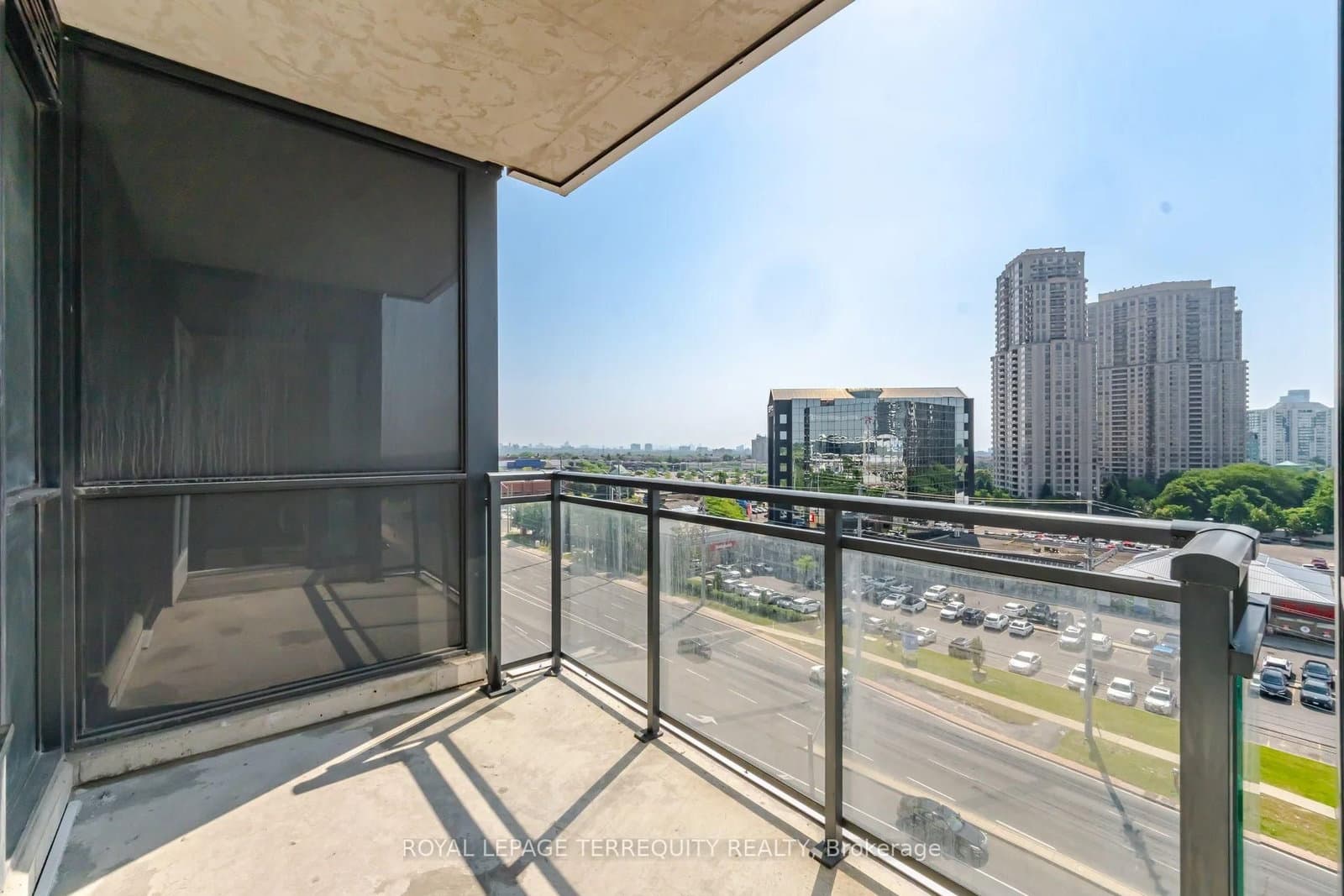 75 Eglinton Avenue W, Unit 703 thumbnail 29
