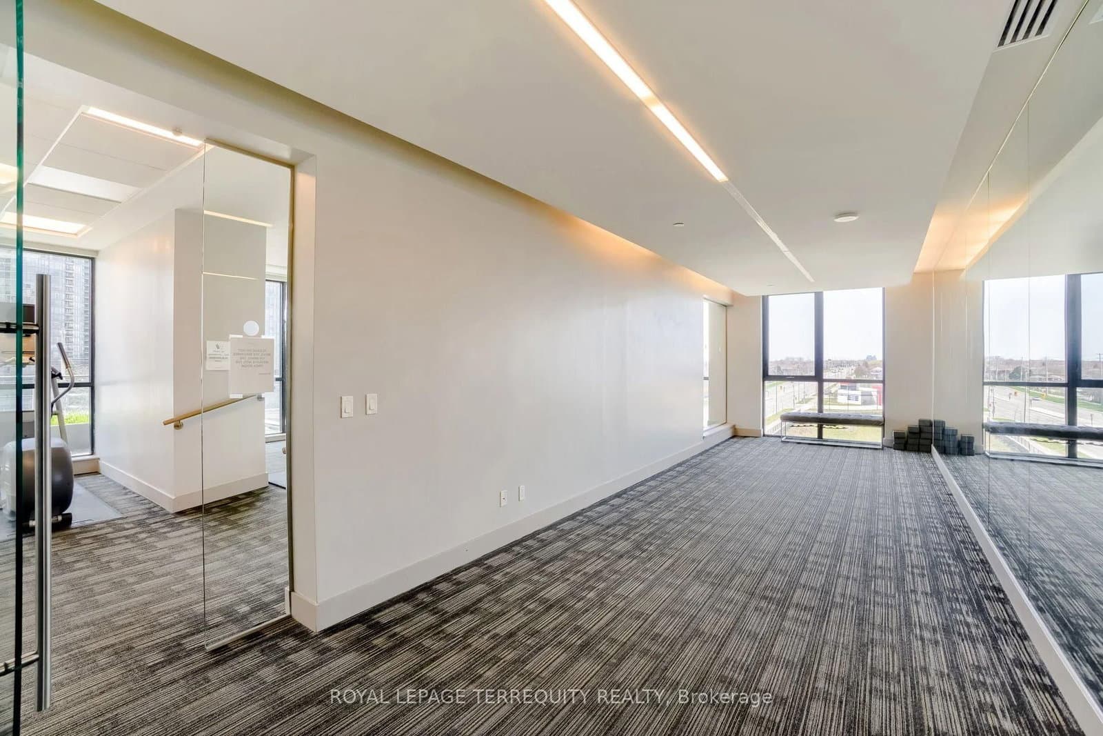 75 Eglinton Avenue W, Unit 703 thumbnail 37