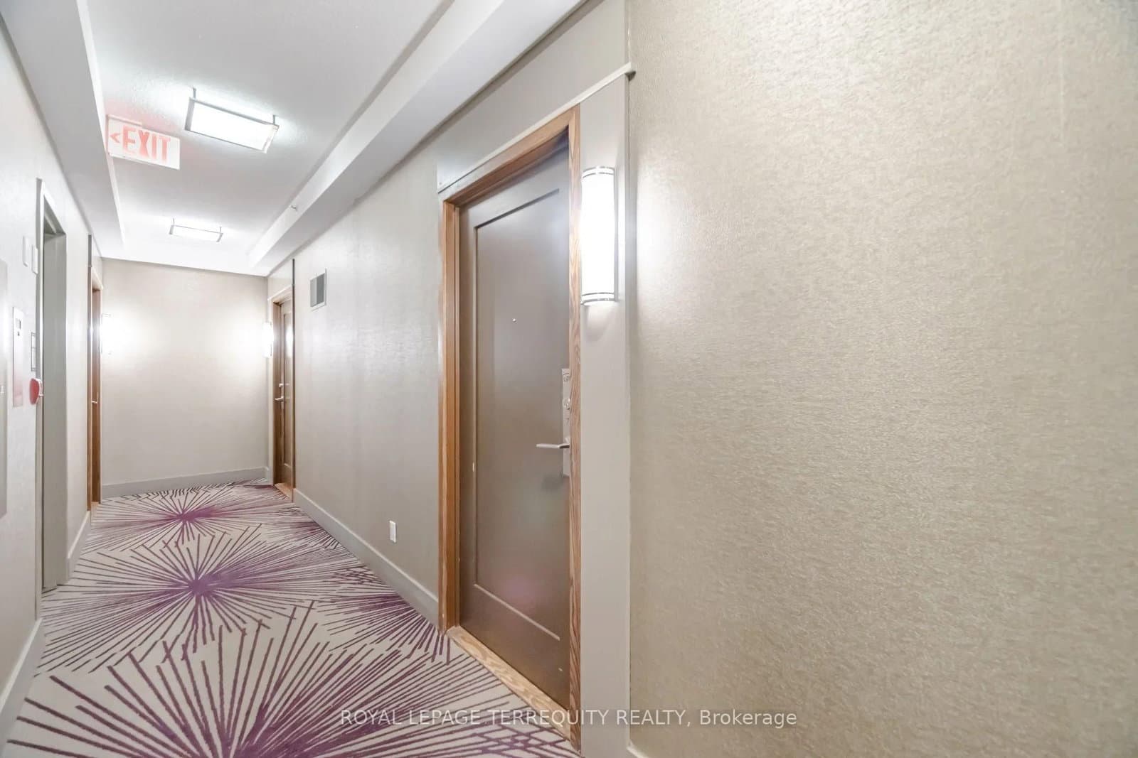 75 Eglinton Avenue W, Unit 703 thumbnail 4