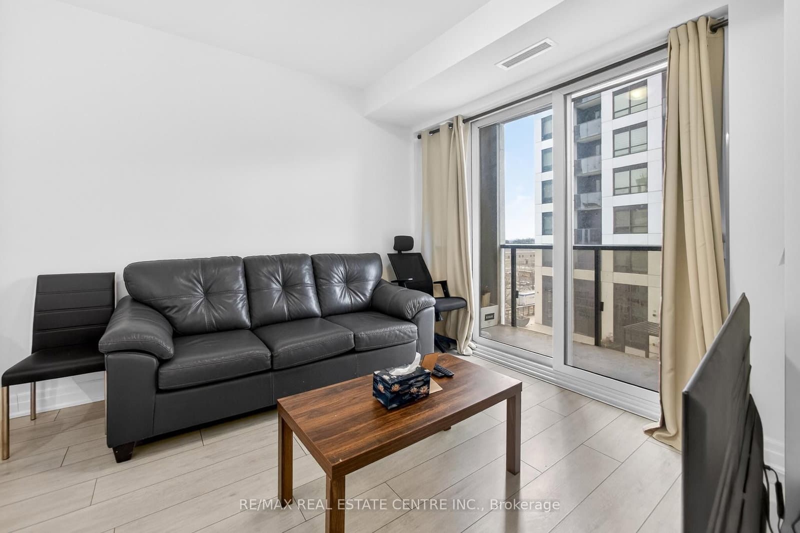 30 Elm Drive, Unit 610 thumbnail 13