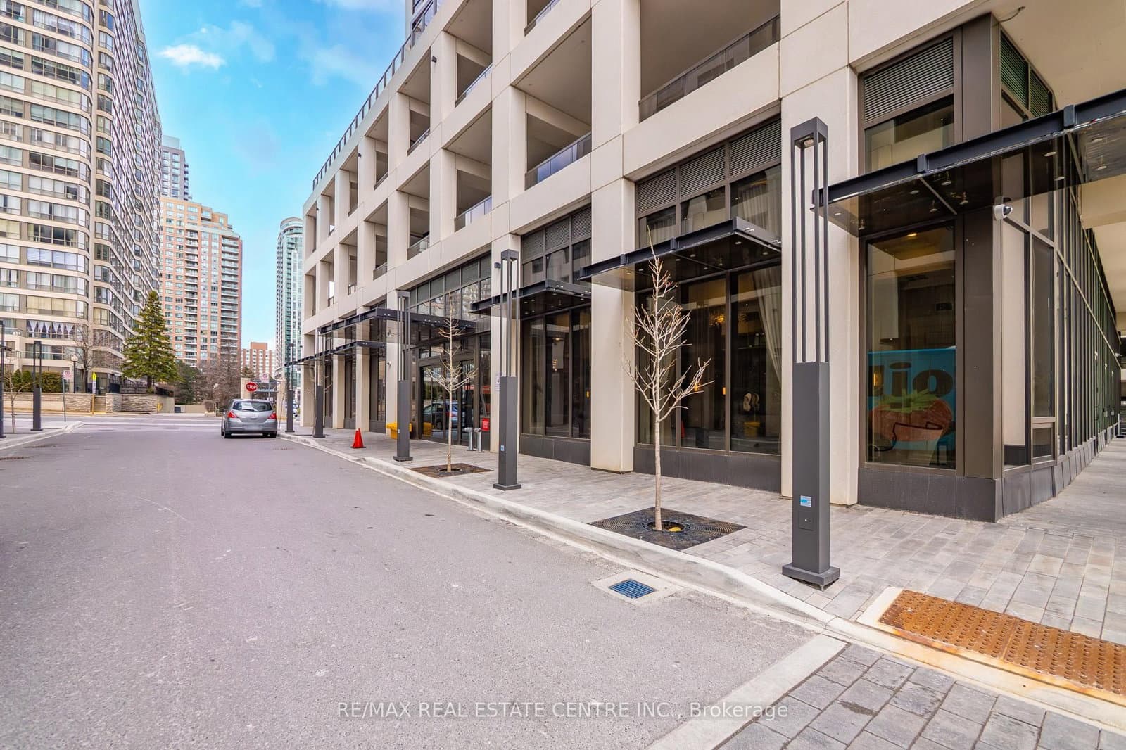 30 Elm Drive, Unit 610 thumbnail 2