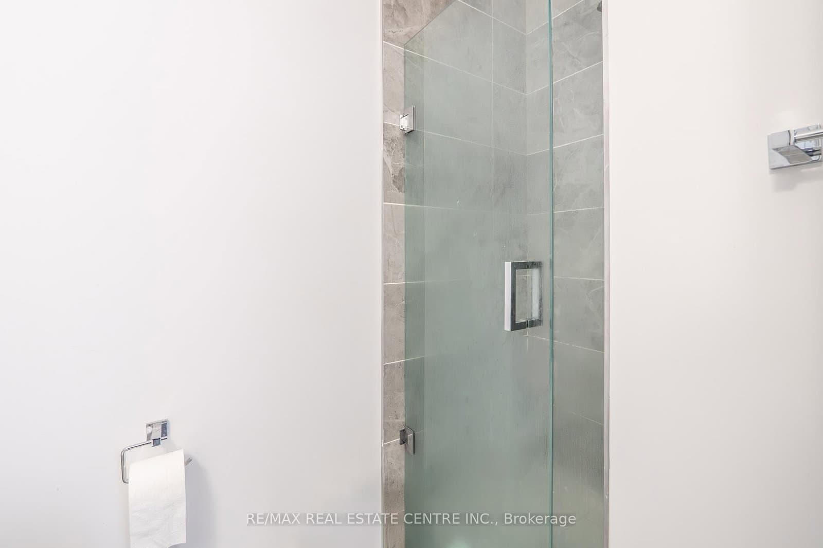 30 Elm Drive, Unit 610 thumbnail 20