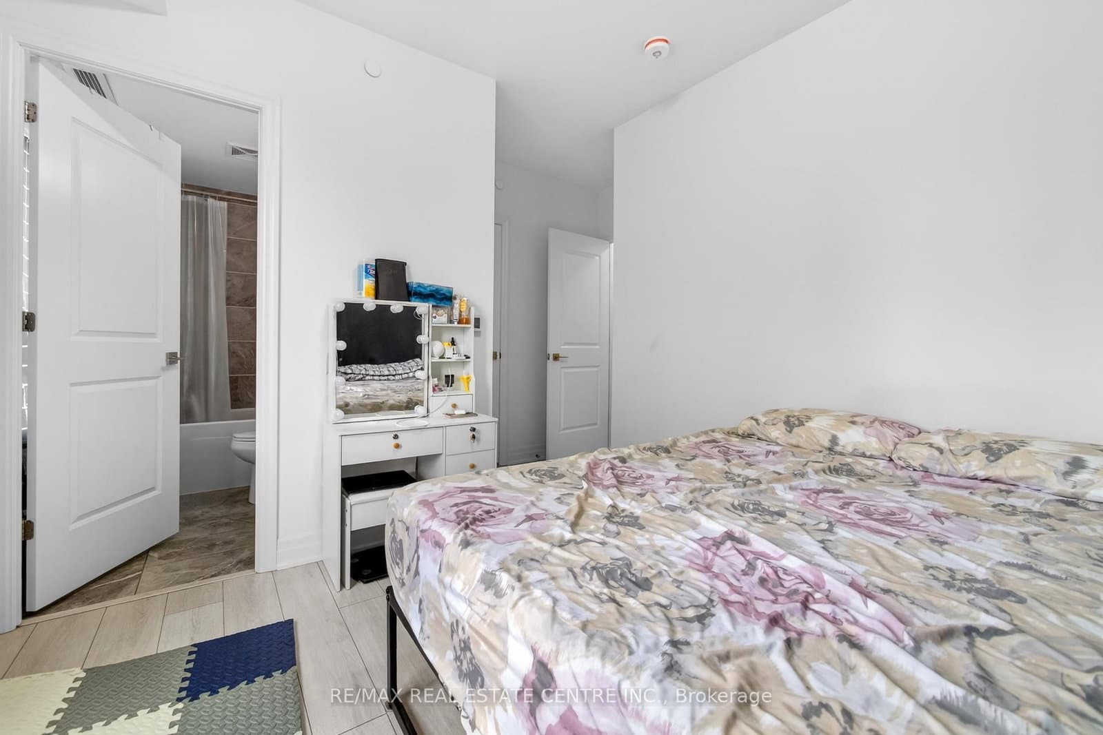 30 Elm Drive, Unit 610 thumbnail 23