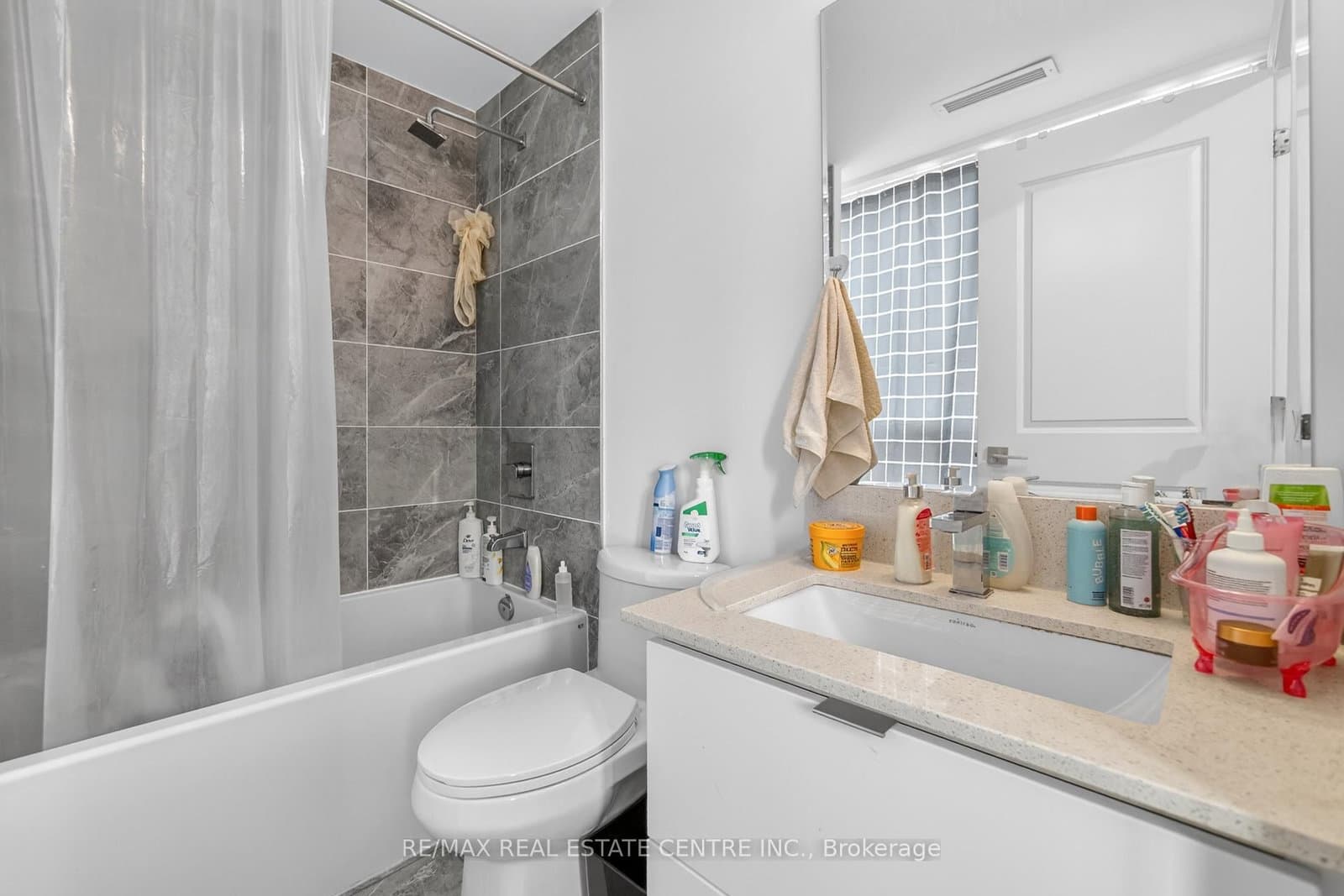 30 Elm Drive, Unit 610 thumbnail 24