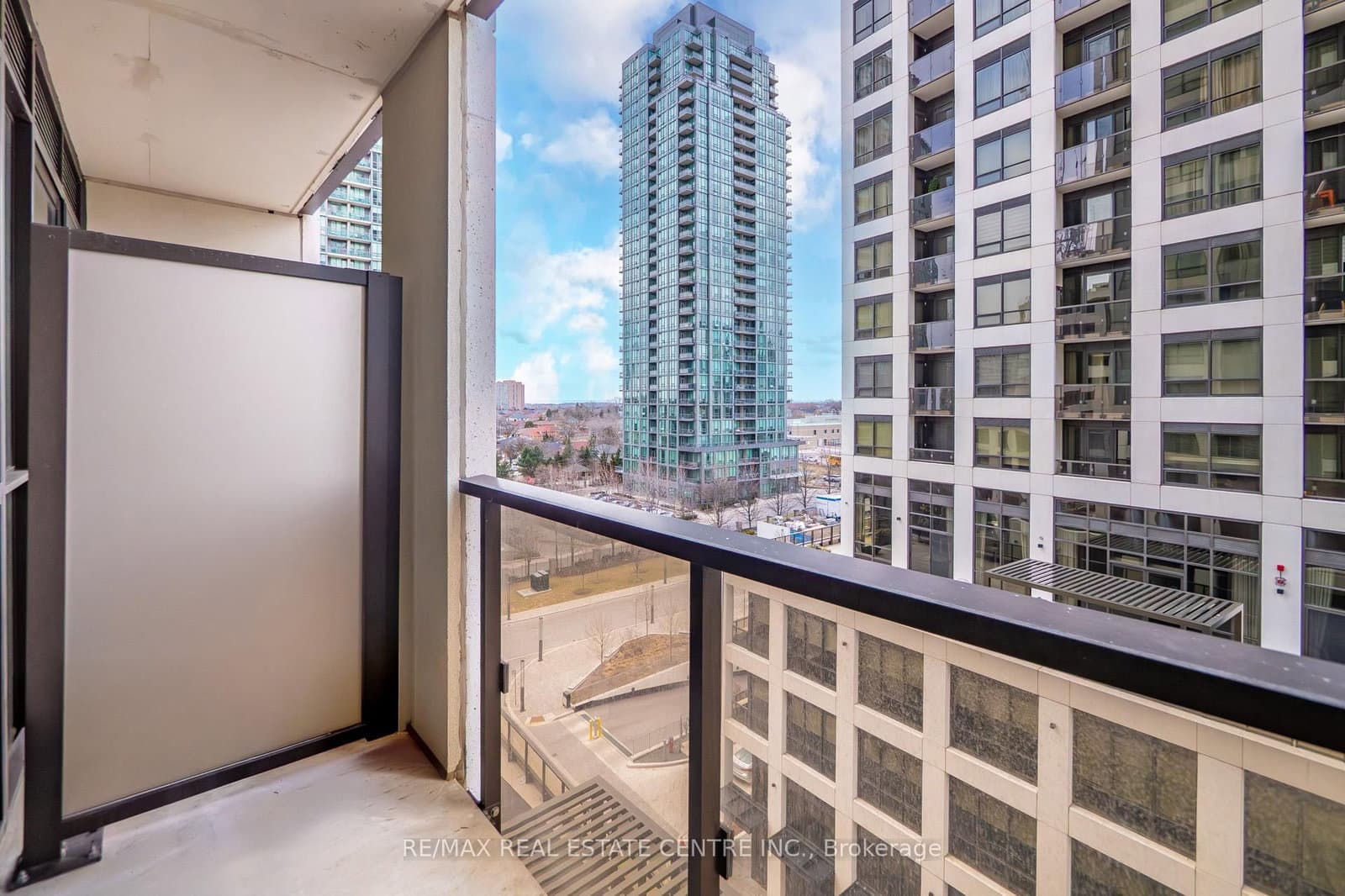 30 Elm Drive, Unit 610 thumbnail 26