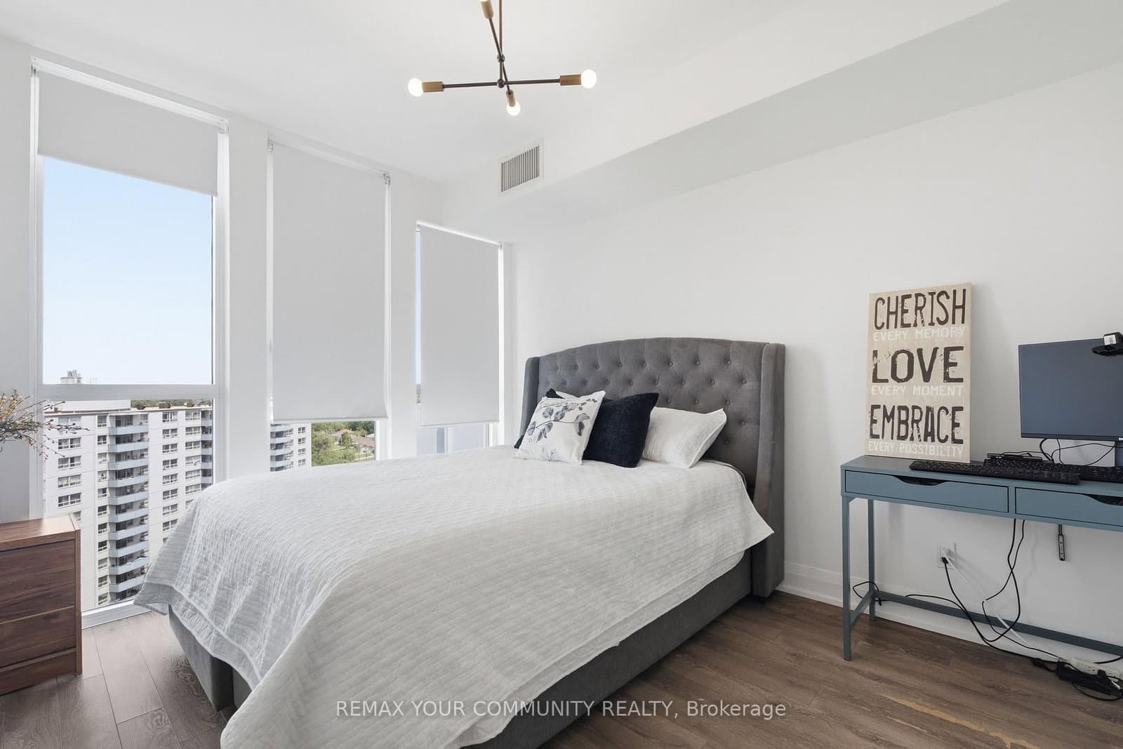 1461 Lawrence Avenue, Unit 1504 thumbnail 19