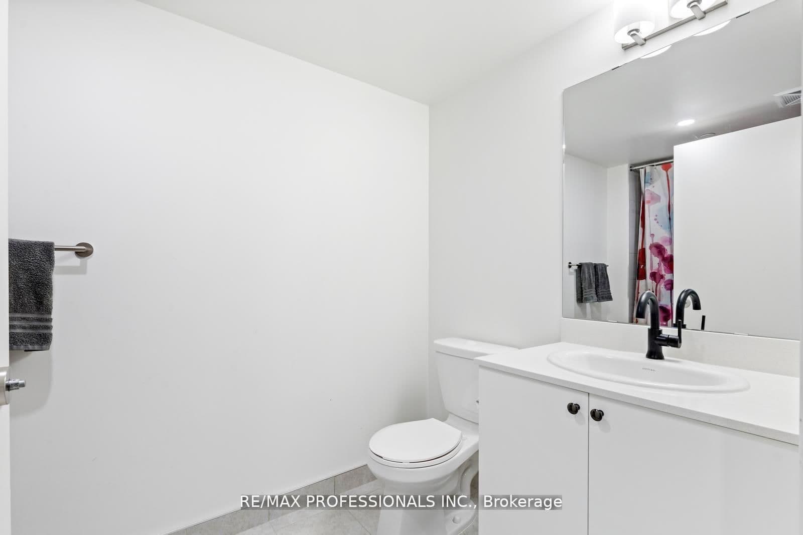 10 Wilby Crescent, Unit 1603 thumbnail 11