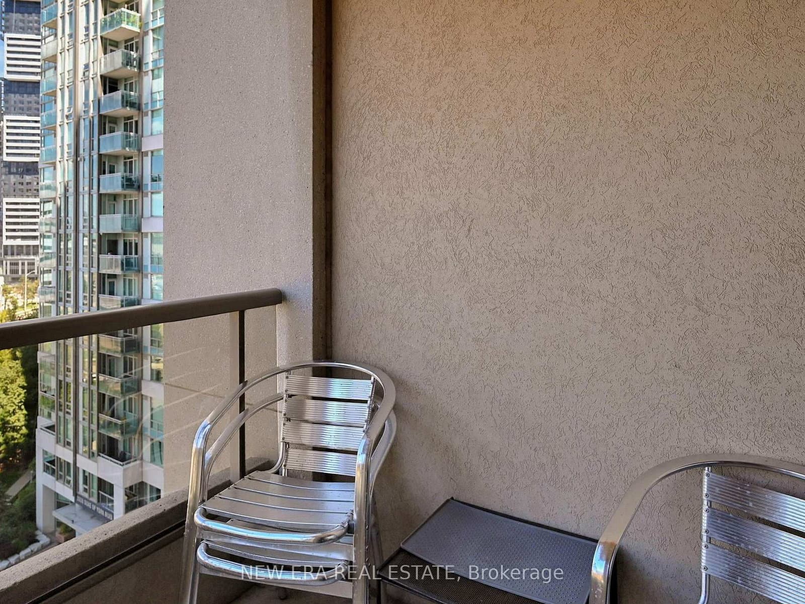 3888 Duke Of York Boulevard, Unit 923 thumbnail 22
