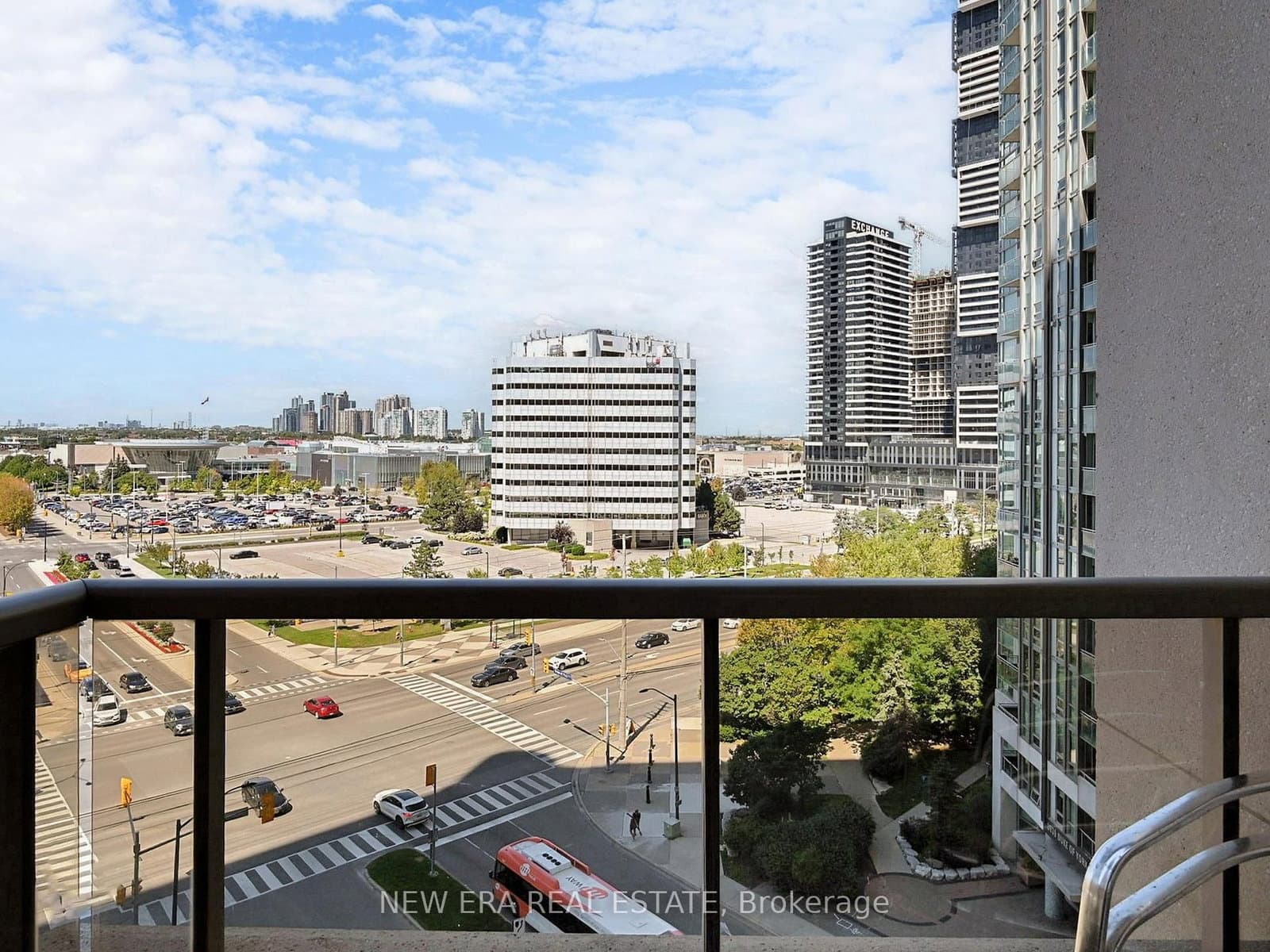 3888 Duke Of York Boulevard, Unit 923 thumbnail 23
