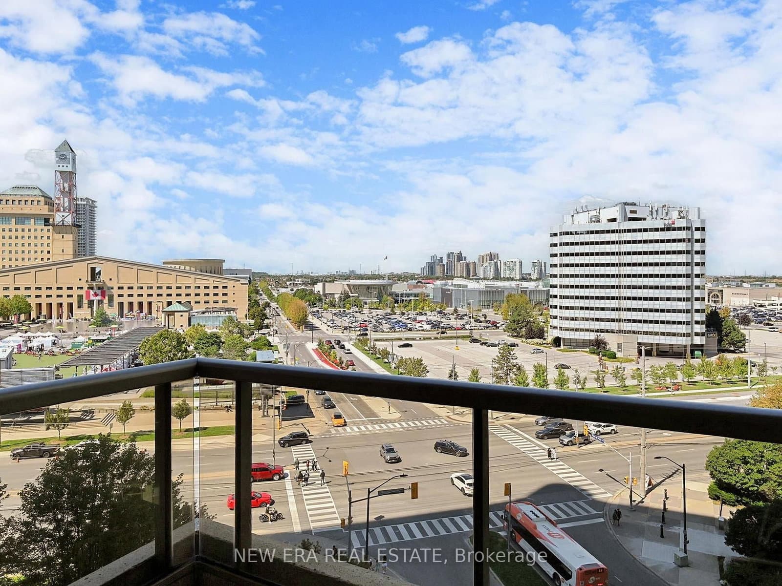 3888 Duke Of York Boulevard, Unit 923 thumbnail 24