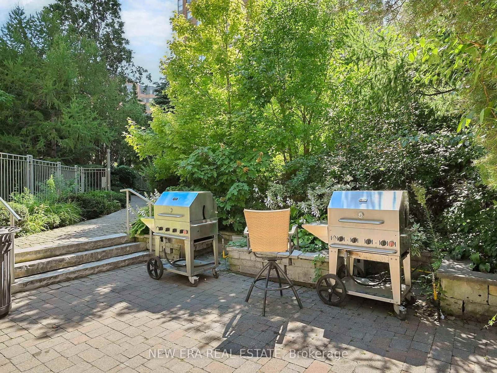 3888 Duke Of York Boulevard, Unit 923 thumbnail 36