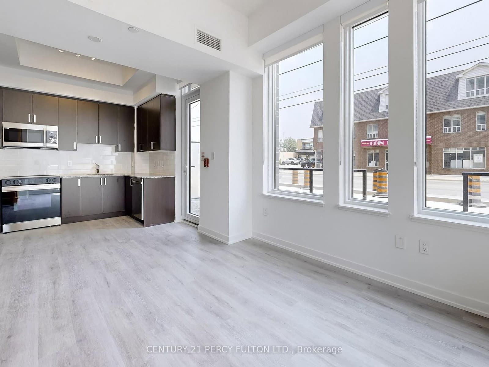 556 Marlee Avenue, Unit 105 thumbnail 12