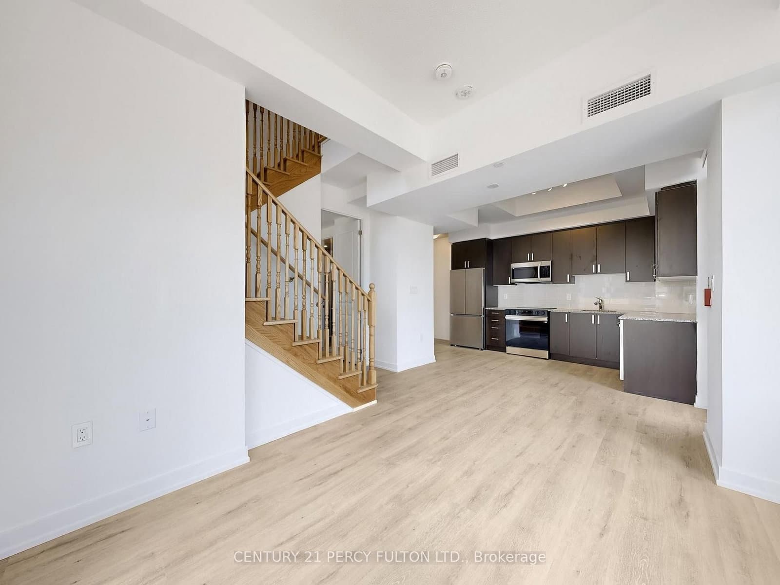 556 Marlee Avenue, Unit 105 thumbnail 13