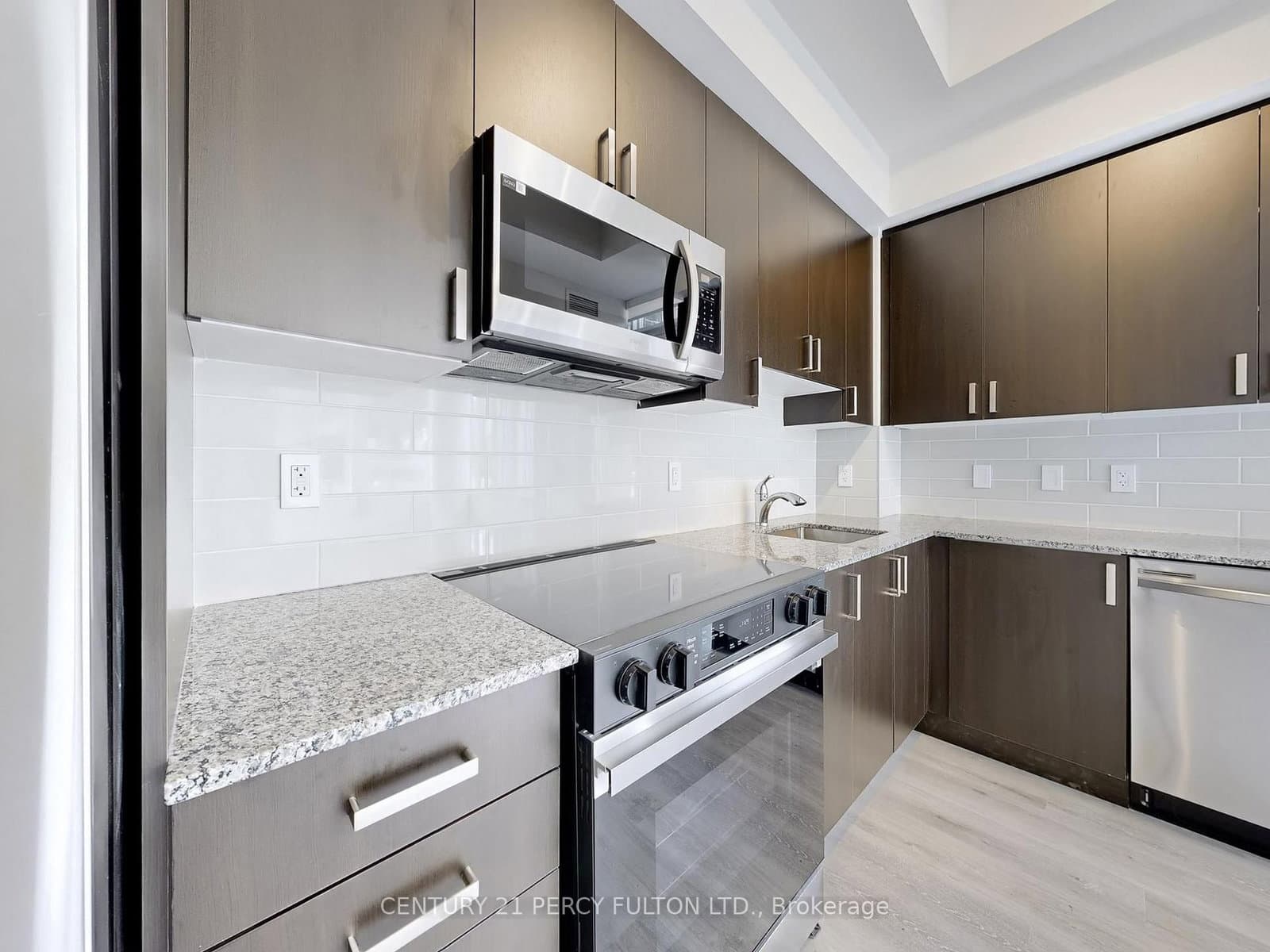 556 Marlee Avenue, Unit 105 thumbnail 16