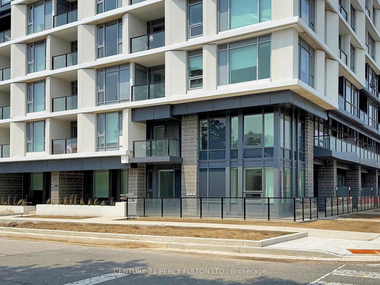 556 Marlee Avenue, Unit 105 thumbnail 2