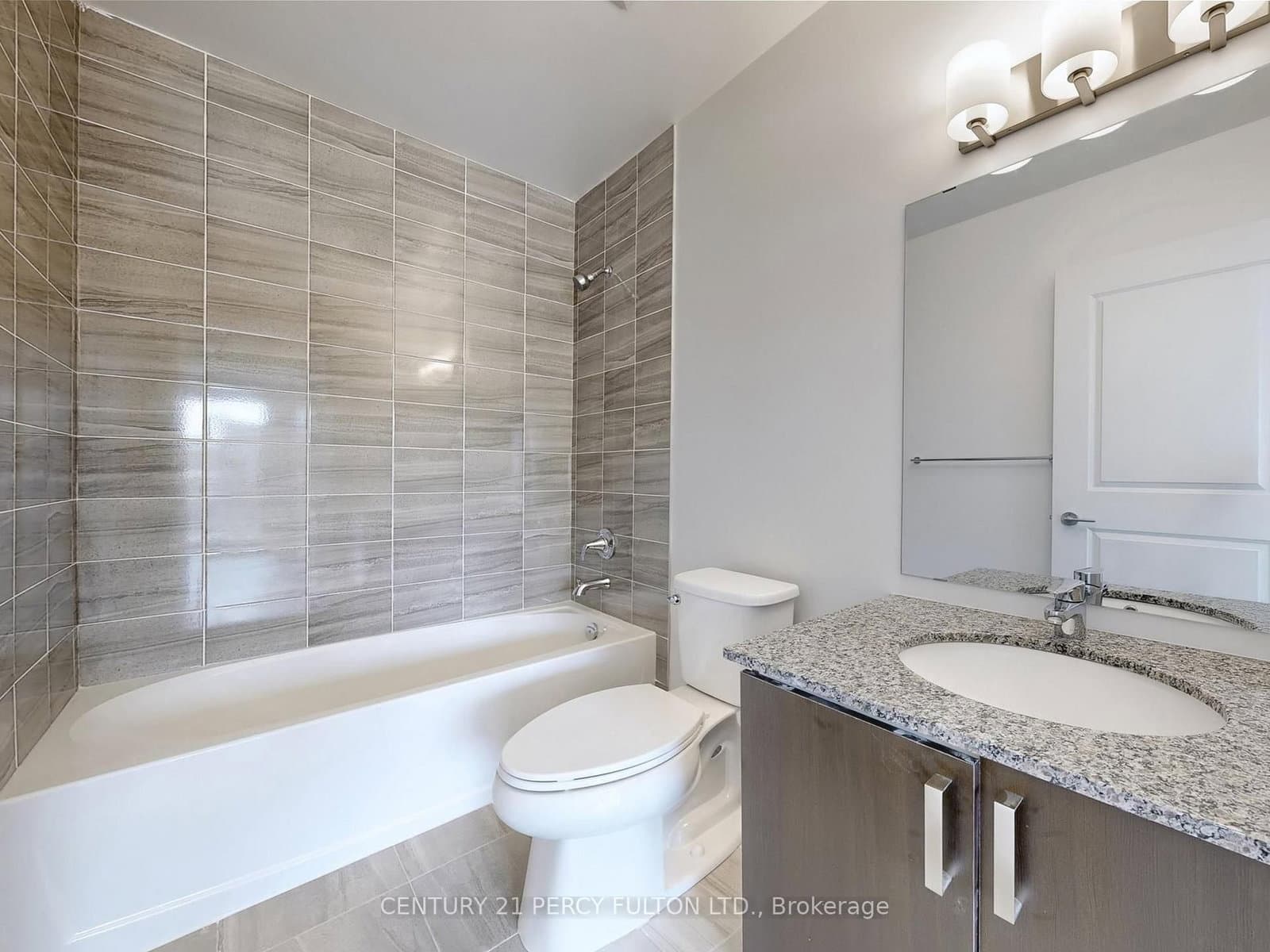 556 Marlee Avenue, Unit 105 thumbnail 23