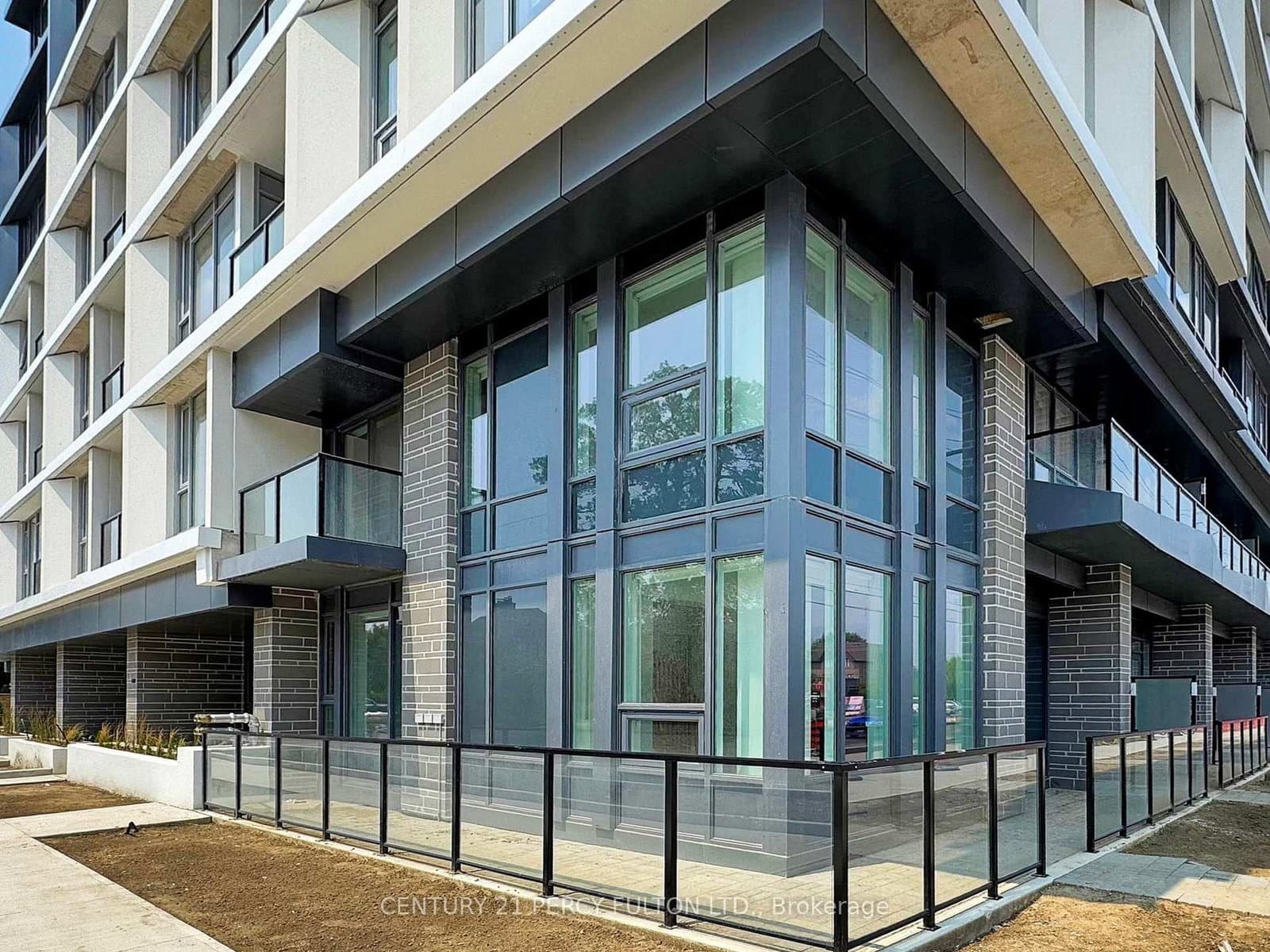 556 Marlee Avenue, Unit 105 thumbnail 3