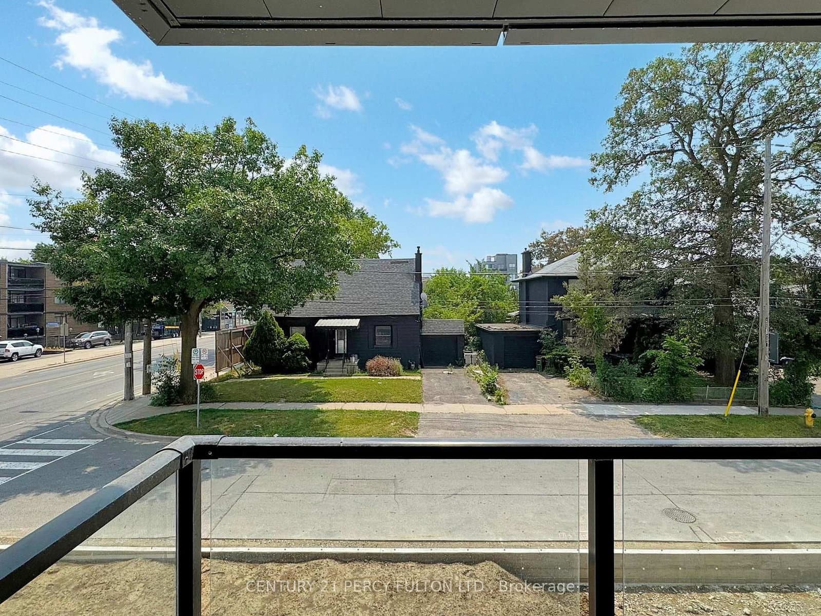 556 Marlee Avenue, Unit 105 thumbnail 37