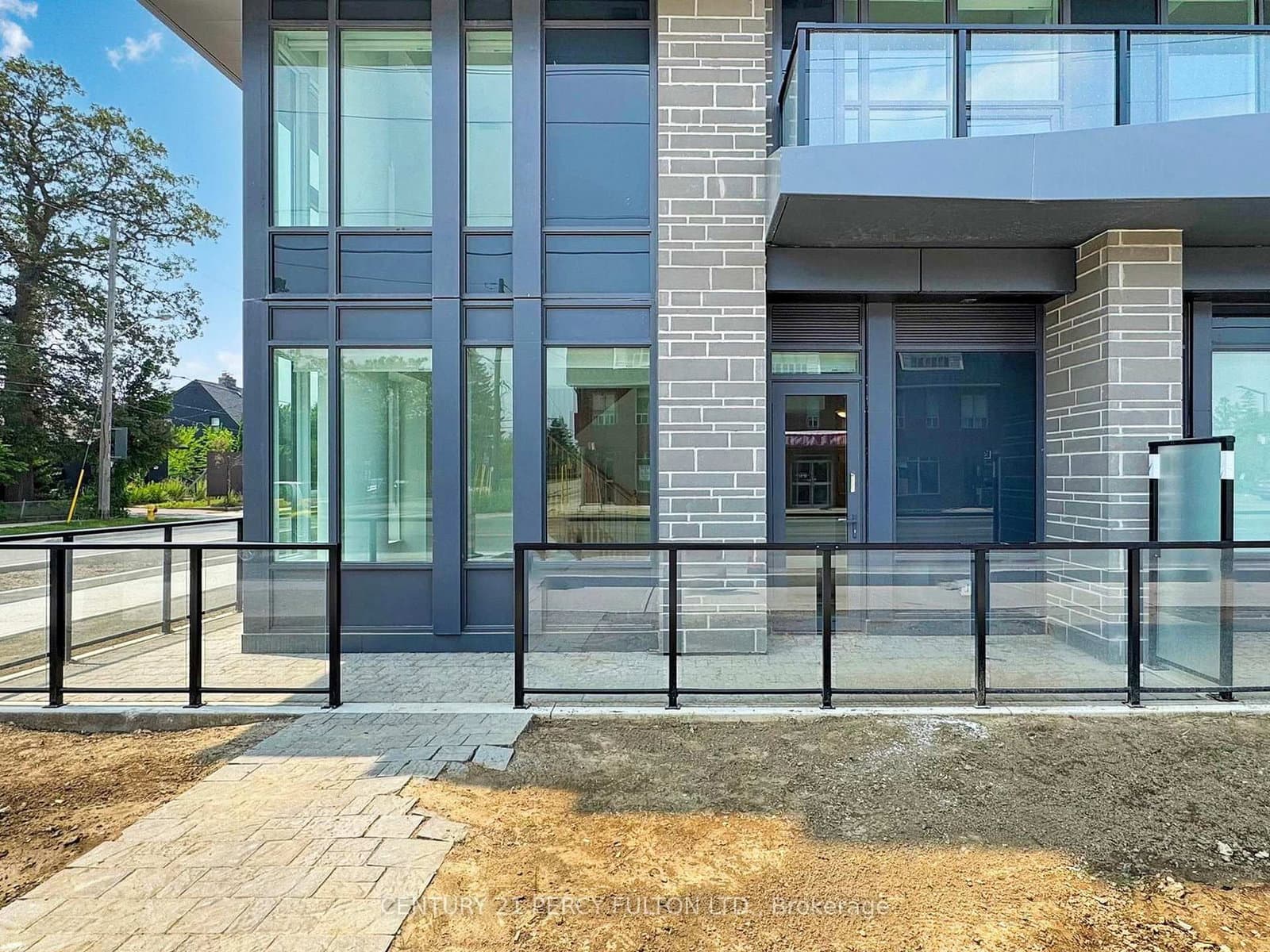 556 Marlee Avenue, Unit 105 thumbnail 4
