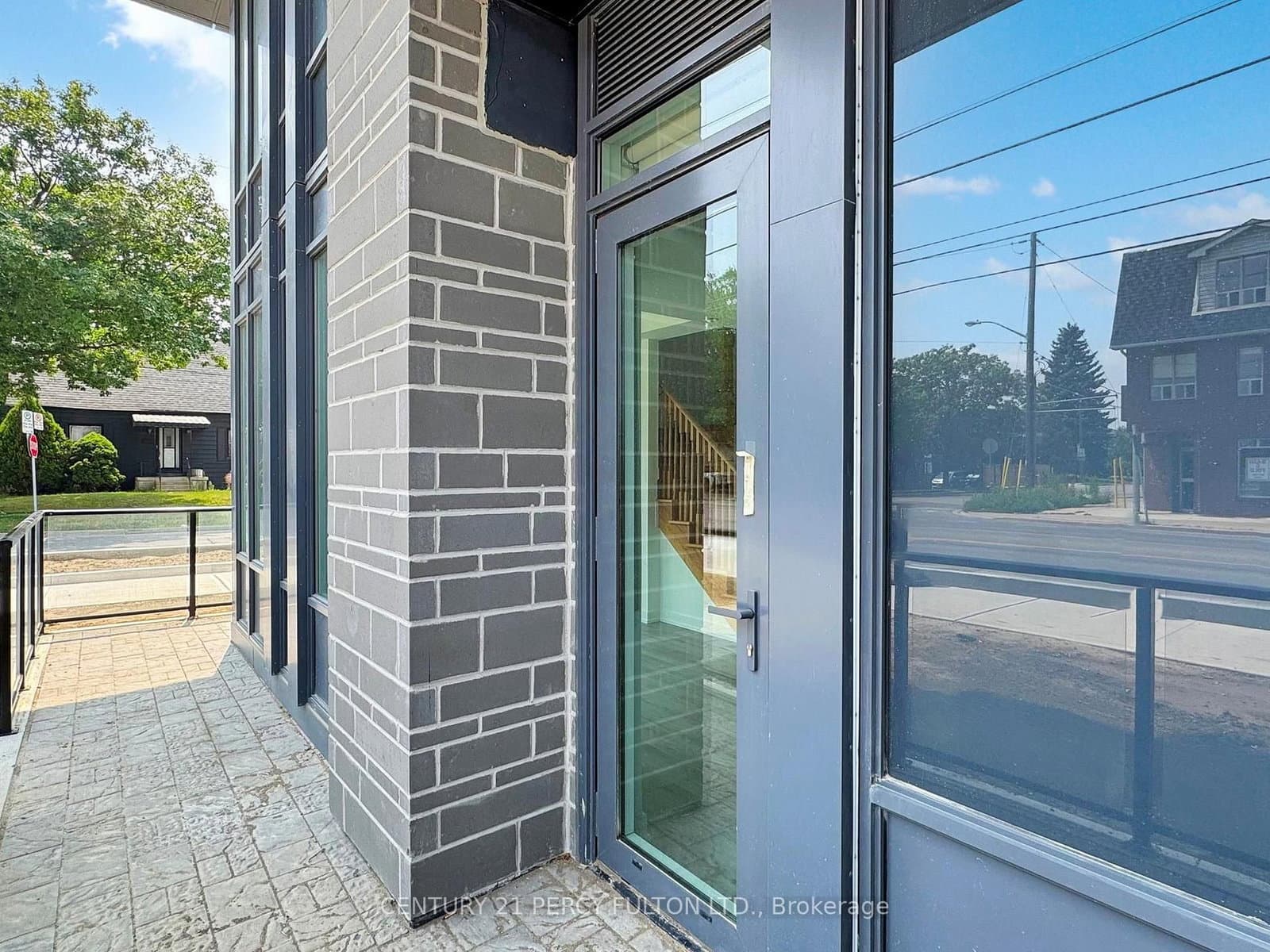 556 Marlee Avenue, Unit 105 thumbnail 40
