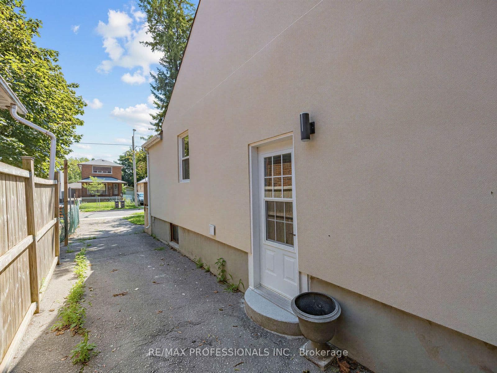 76 Macdonald Street thumbnail 31