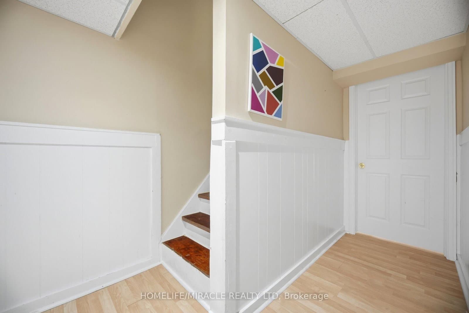 57 Hansen Road N, Unit 16 thumbnail 26