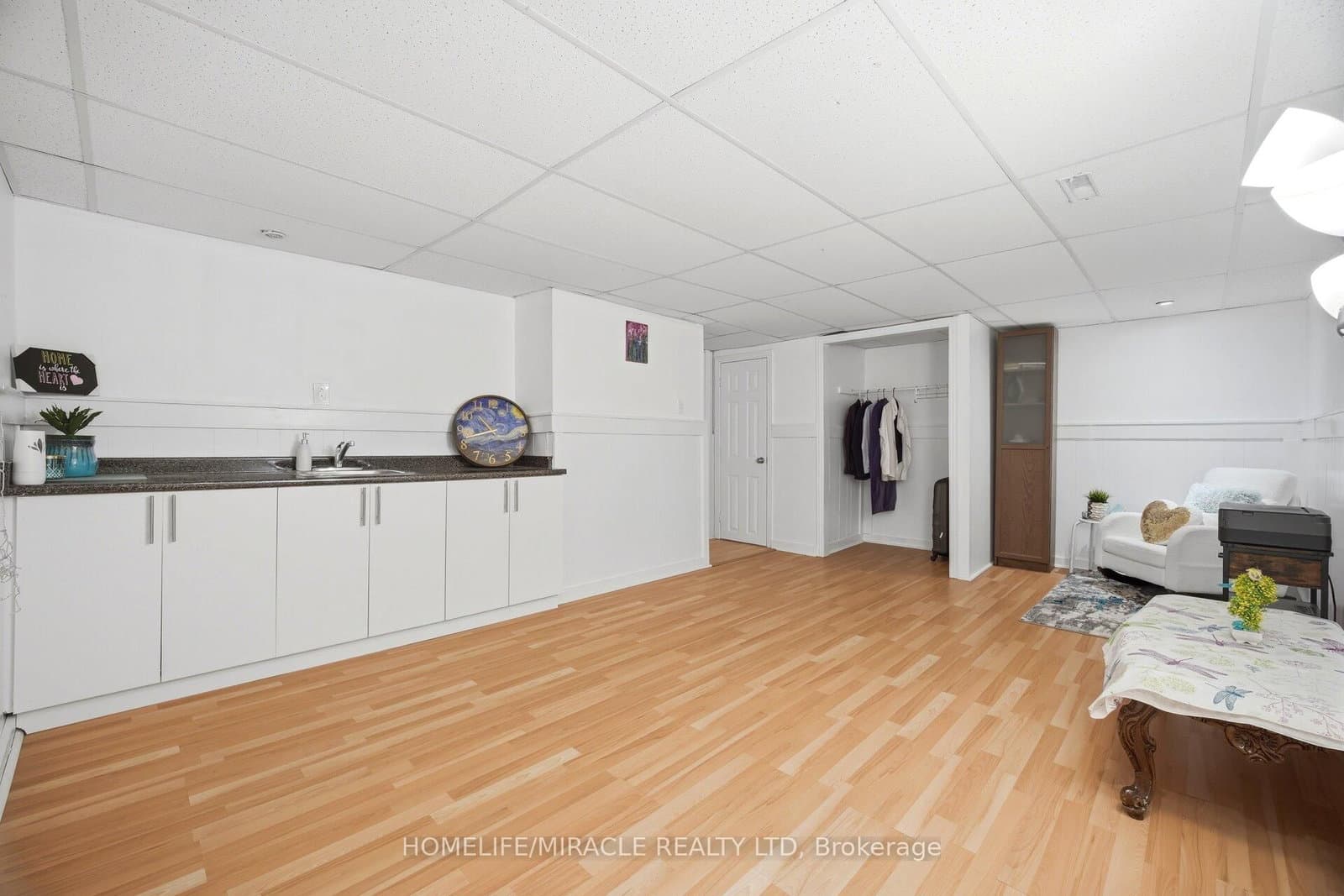 57 Hansen Road N, Unit 16 thumbnail 31