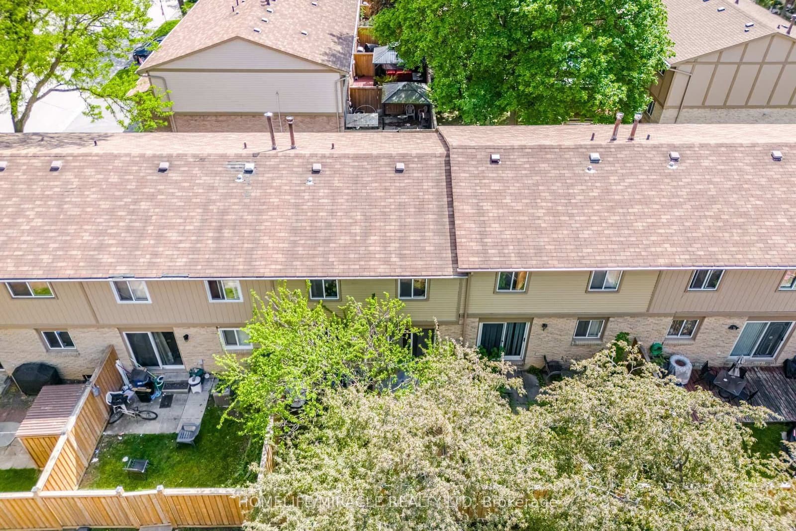 57 Hansen Road N, Unit 16 thumbnail 48