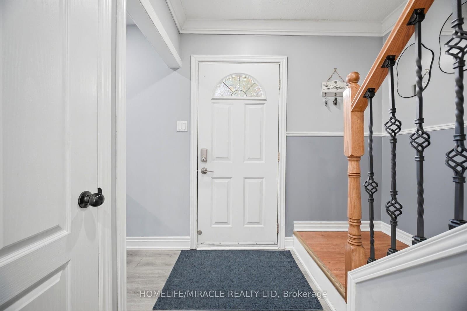 57 Hansen Road N, Unit 16 thumbnail 5