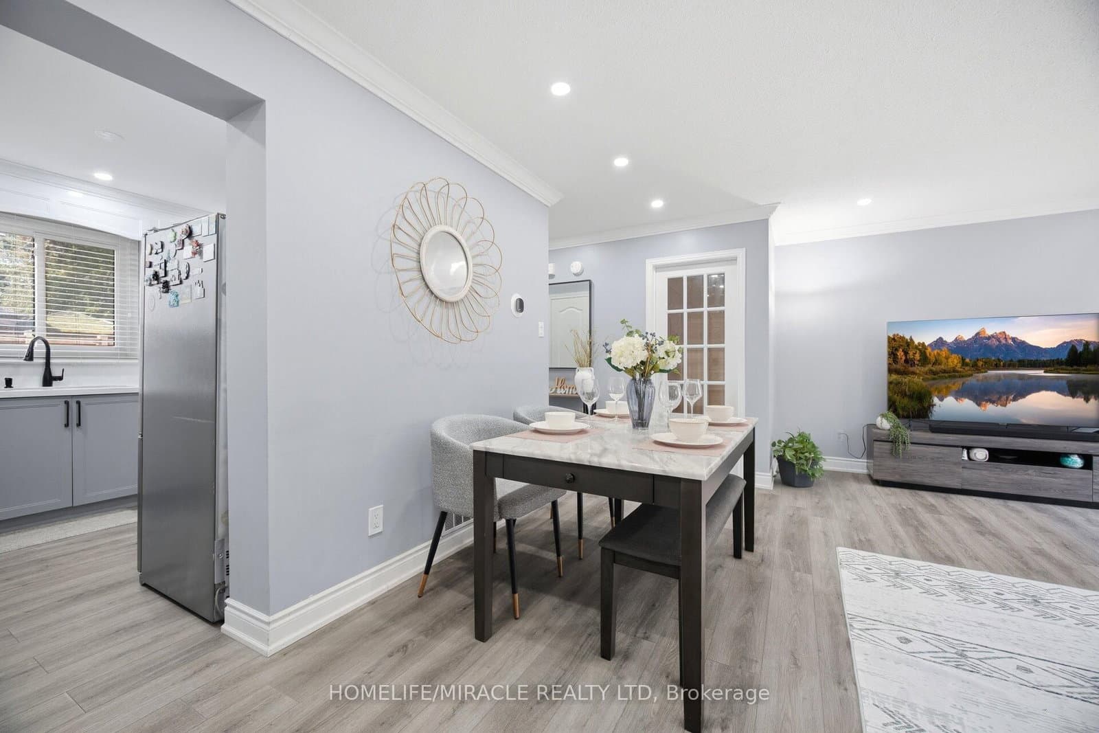 57 Hansen Road N, Unit 16 thumbnail 9