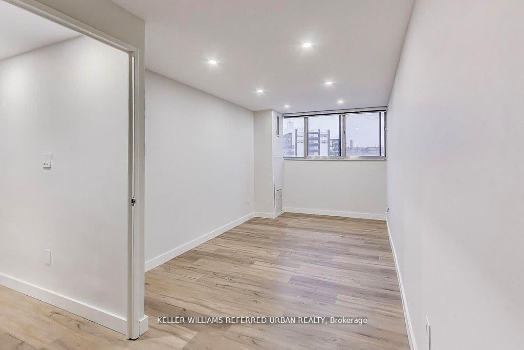 11 Wincott Drive, Unit 1215 thumbnail 11