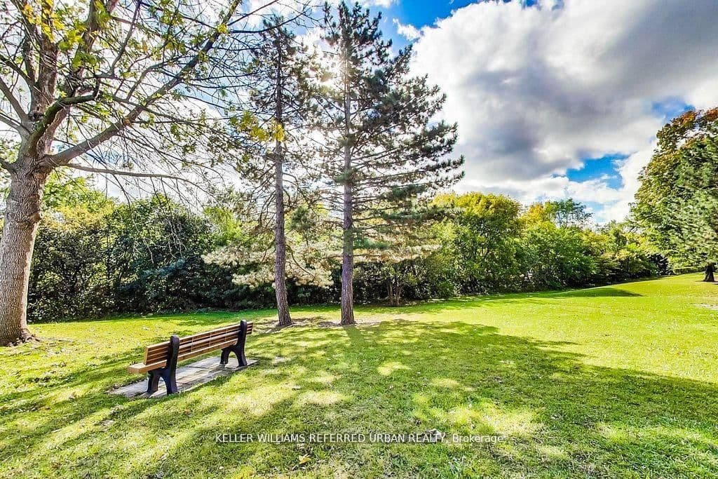 11 Wincott Drive, Unit 1215 thumbnail 33