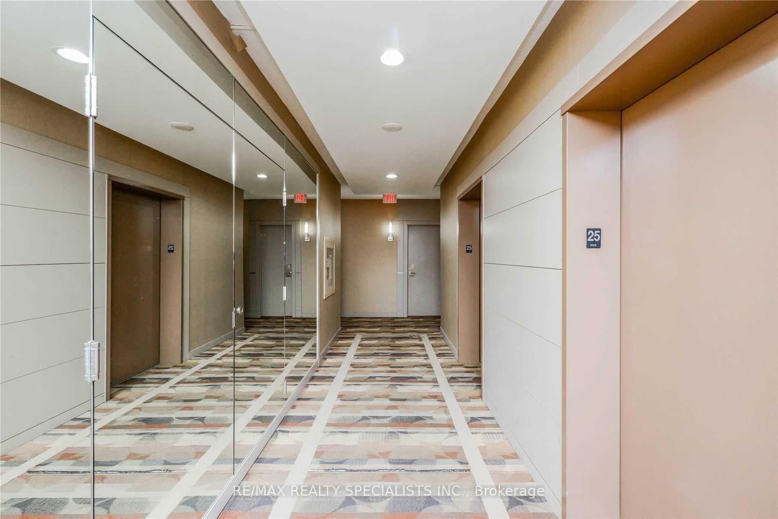 330 Burnhamthorpe Road W, Unit 3207 thumbnail 15